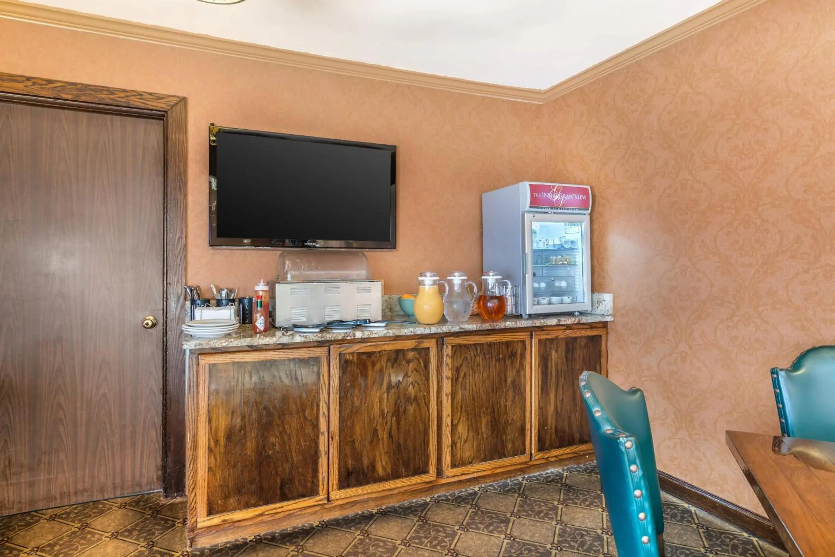 Breakfast in The Inn at Gran View Ogdensburg, an Ascend Collection Hotel Breakfast in The Inn at Gran View Ogdensburg, an Ascend Collection Hotel
