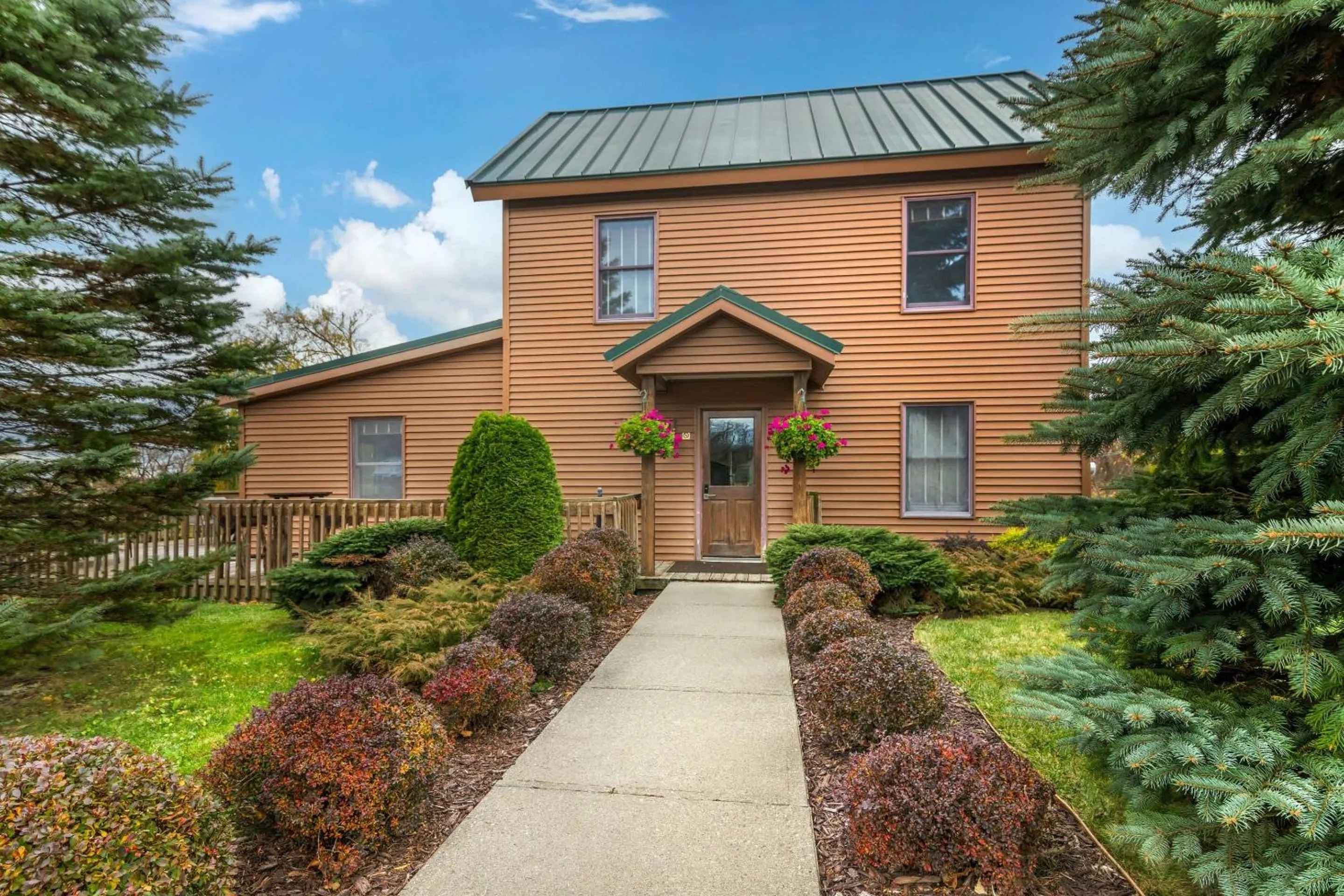 Bedroom in The Inn at Gran View Ogdensburg, an Ascend Collection Hotel