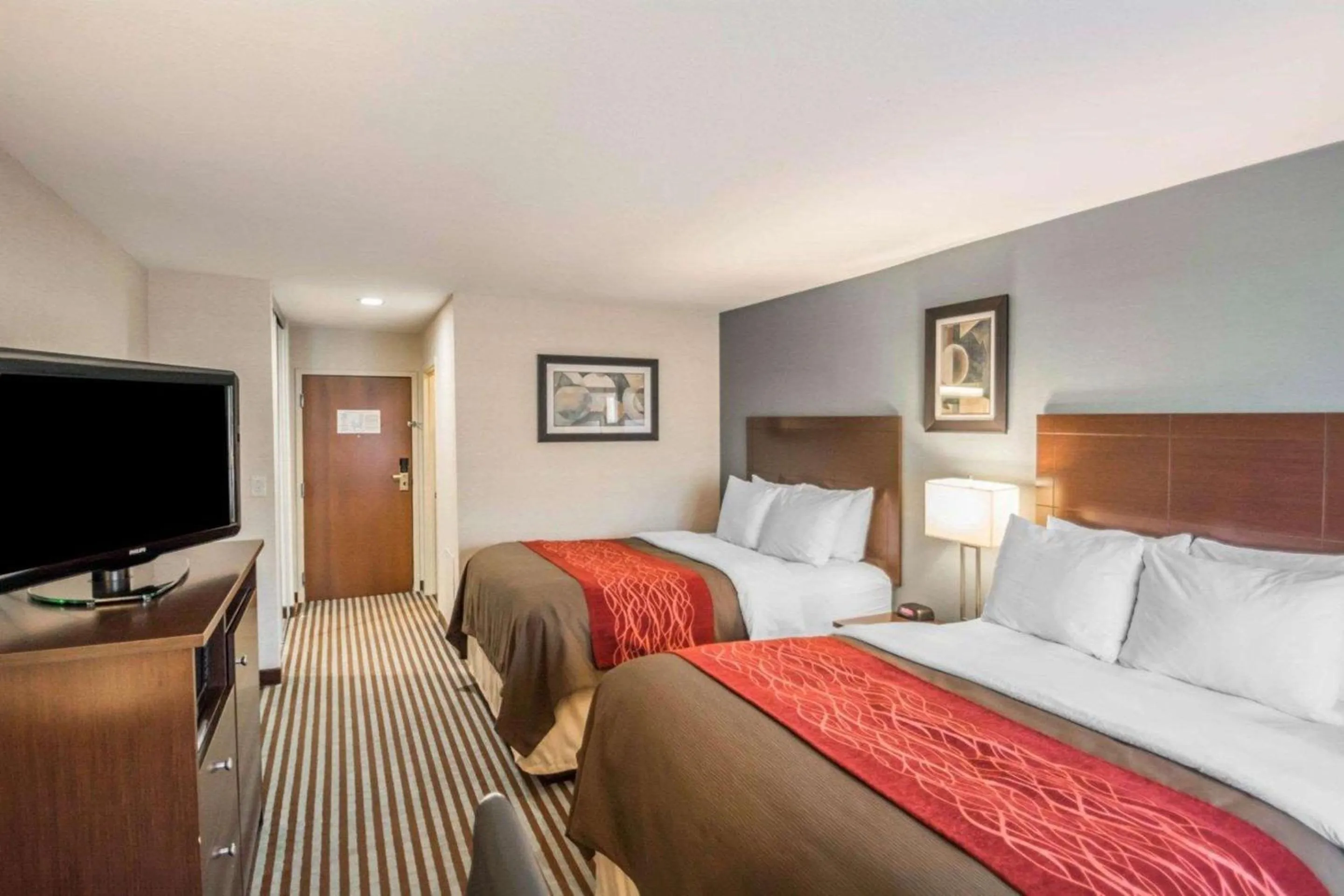 Photo of the whole room, Bed in Quality Inn Corning