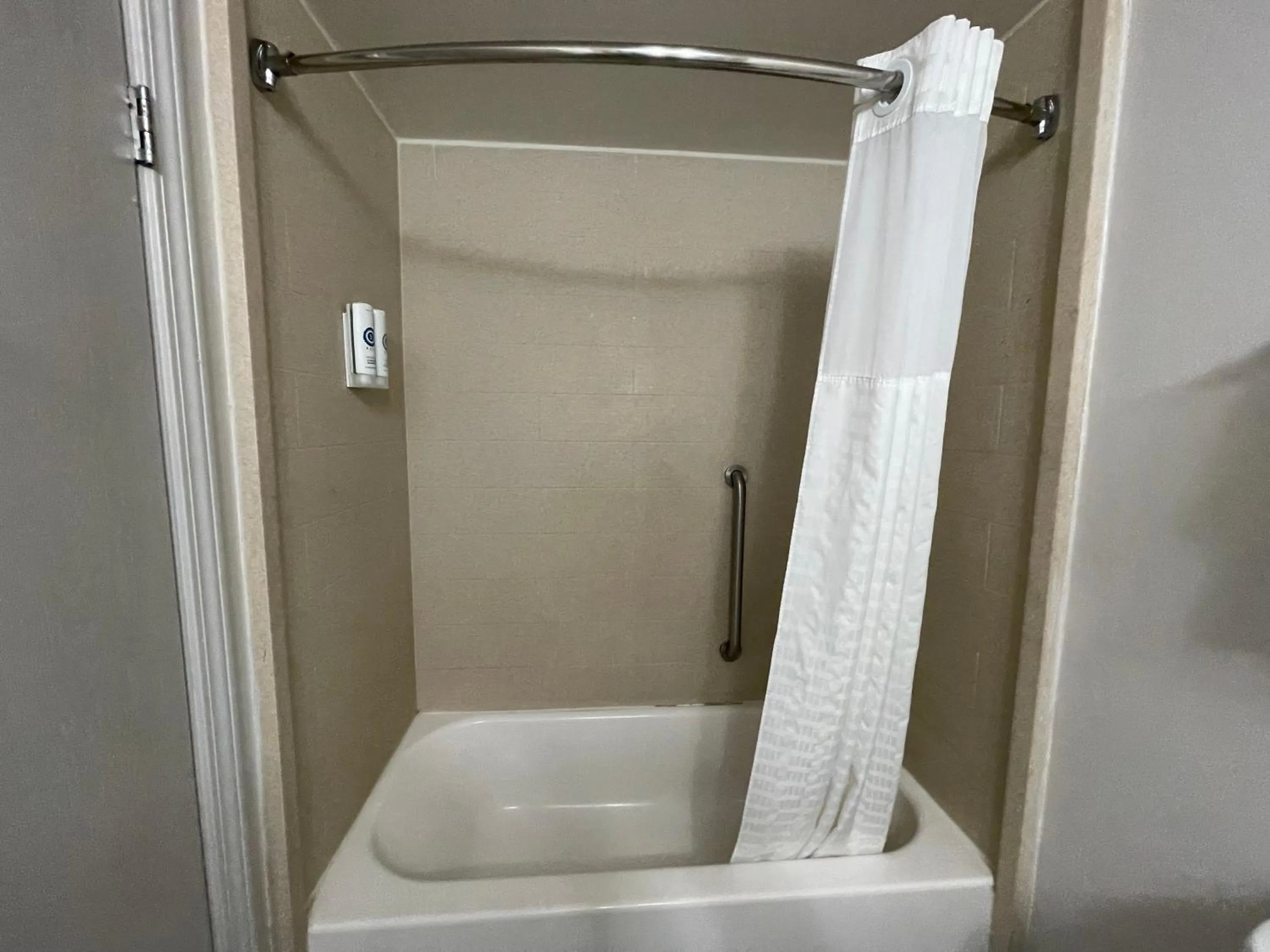 Shower in Comfort Inn & Suites Syracuse-Carrier Circle