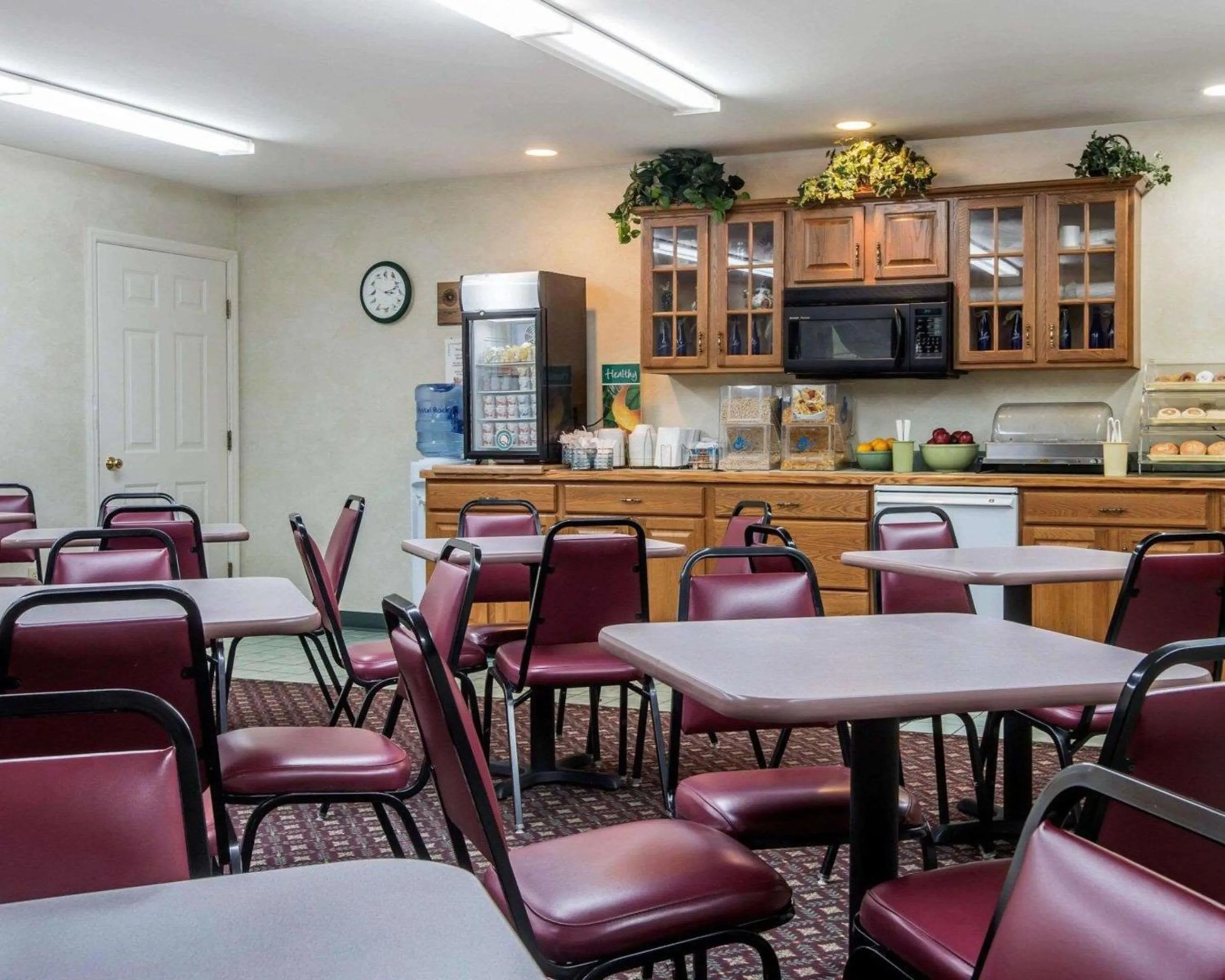 Restaurant/places to eat in Quality Inn Lake George