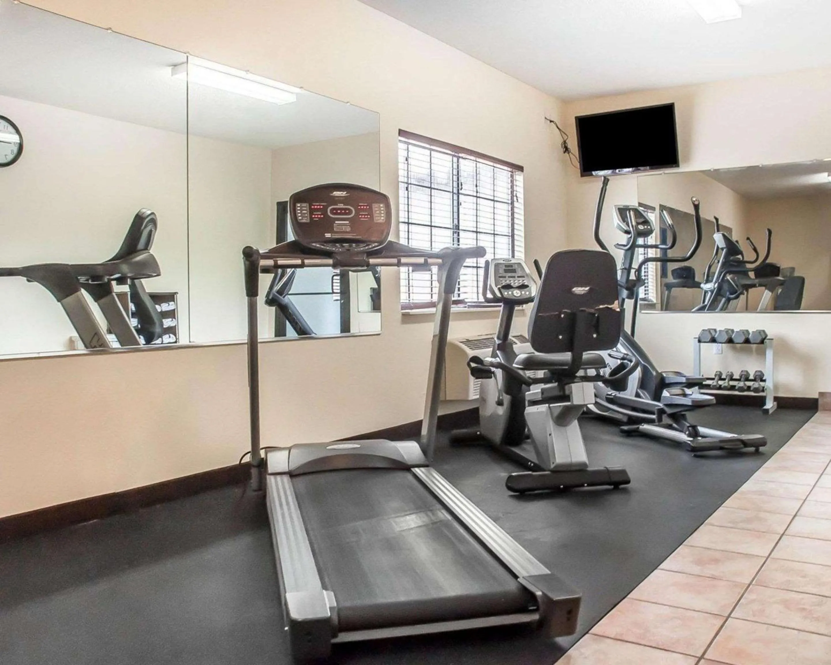 Fitness centre/facilities in Comfort Inn & Suites Hamburg - Buffalo South
