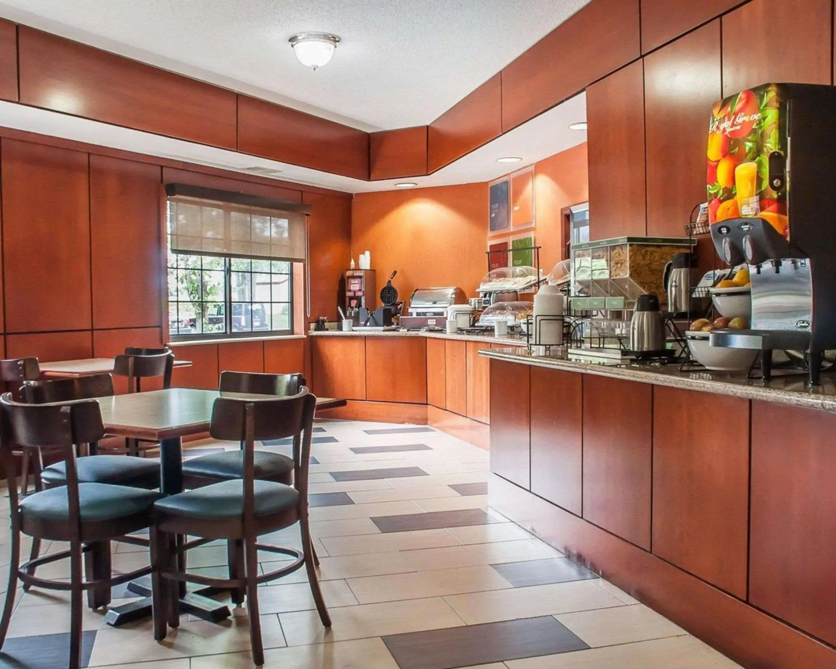 Restaurant/places to eat in Comfort Inn & Suites Hamburg - Buffalo South Restaurant/places to eat in Comfort Inn & Suites Hamburg - Buffalo South