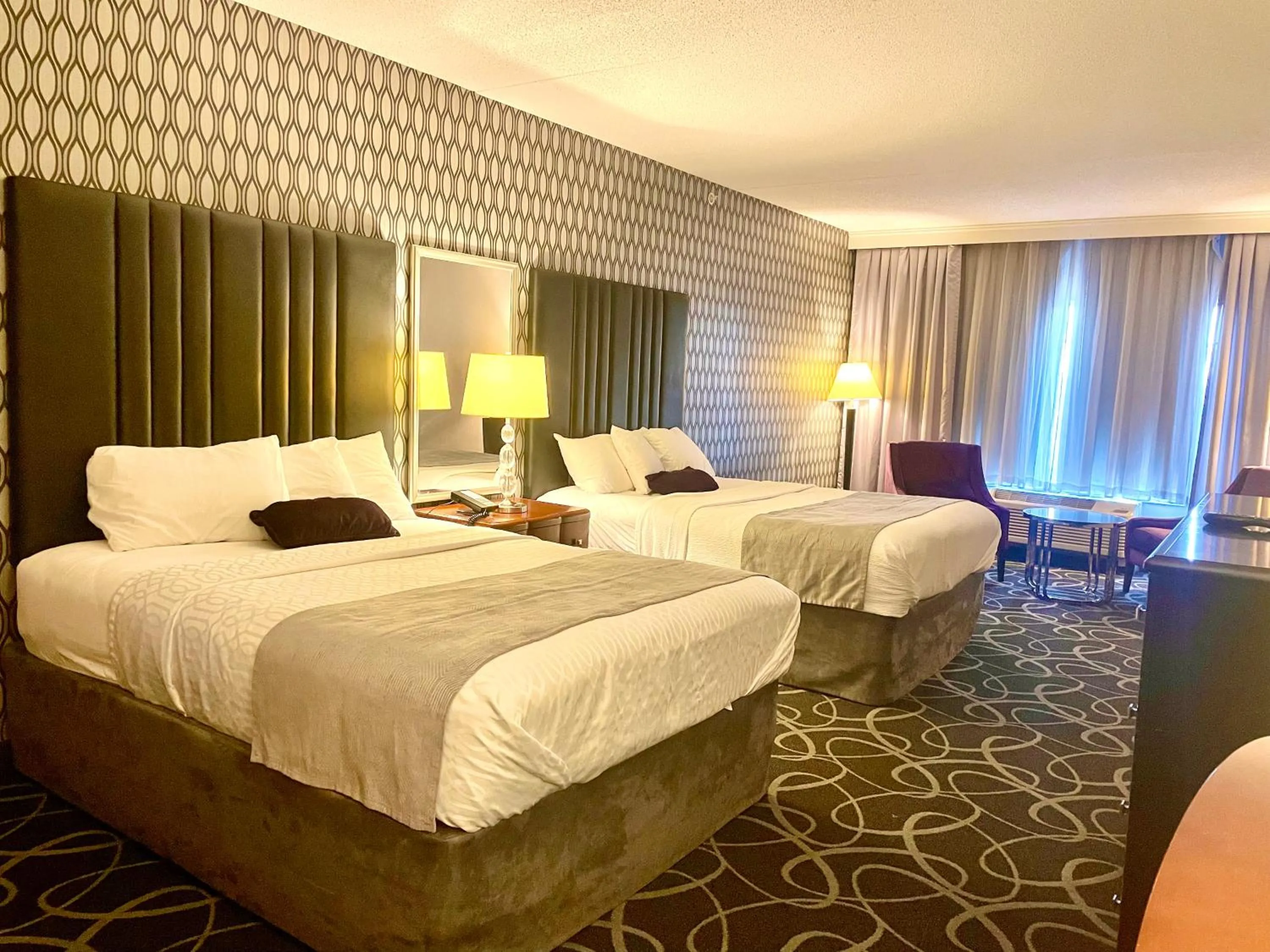 Bed in Park Manor Hotel