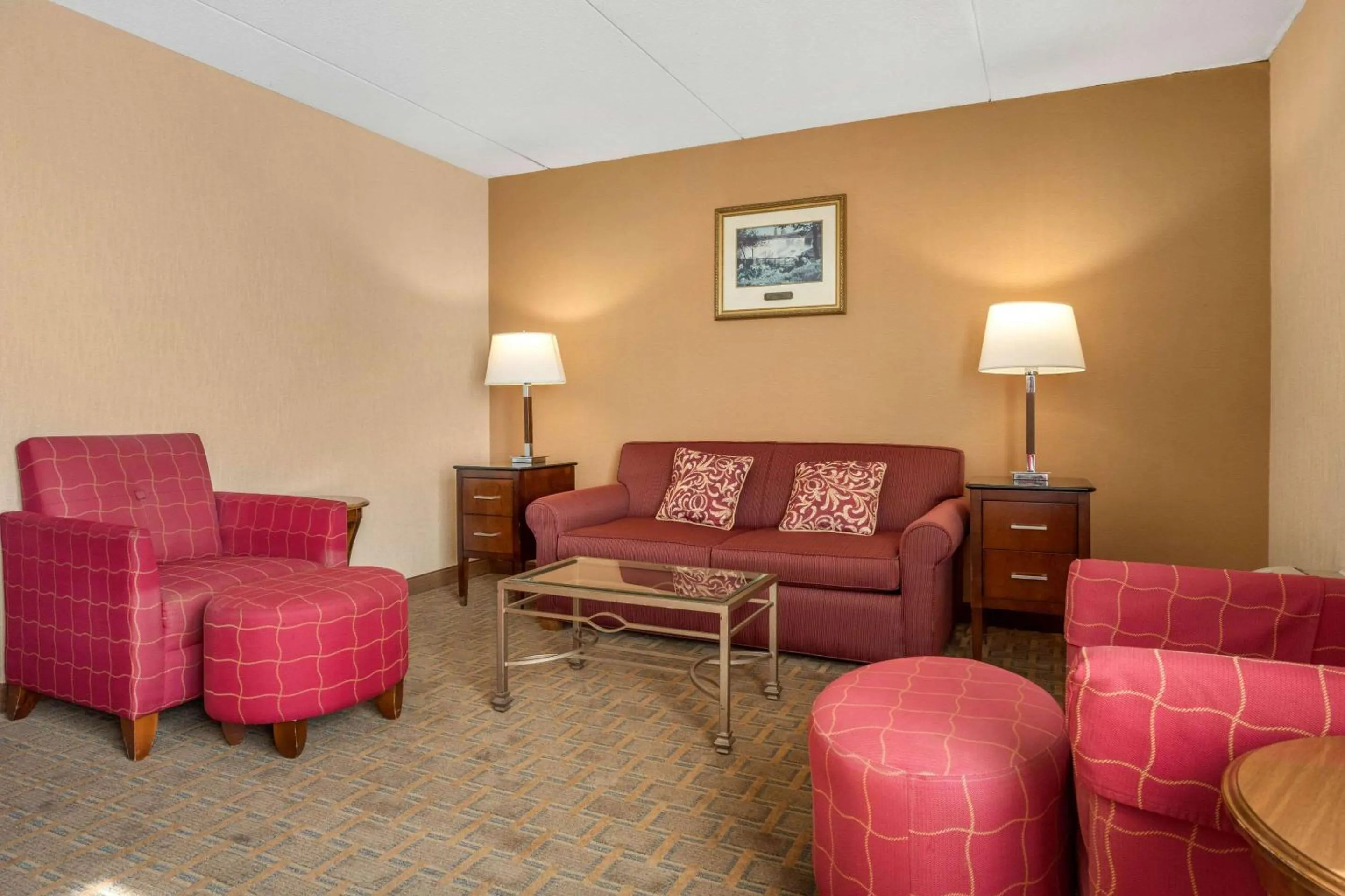 Photo of the whole room in Clarion Hotel Conference Center on Lake Erie