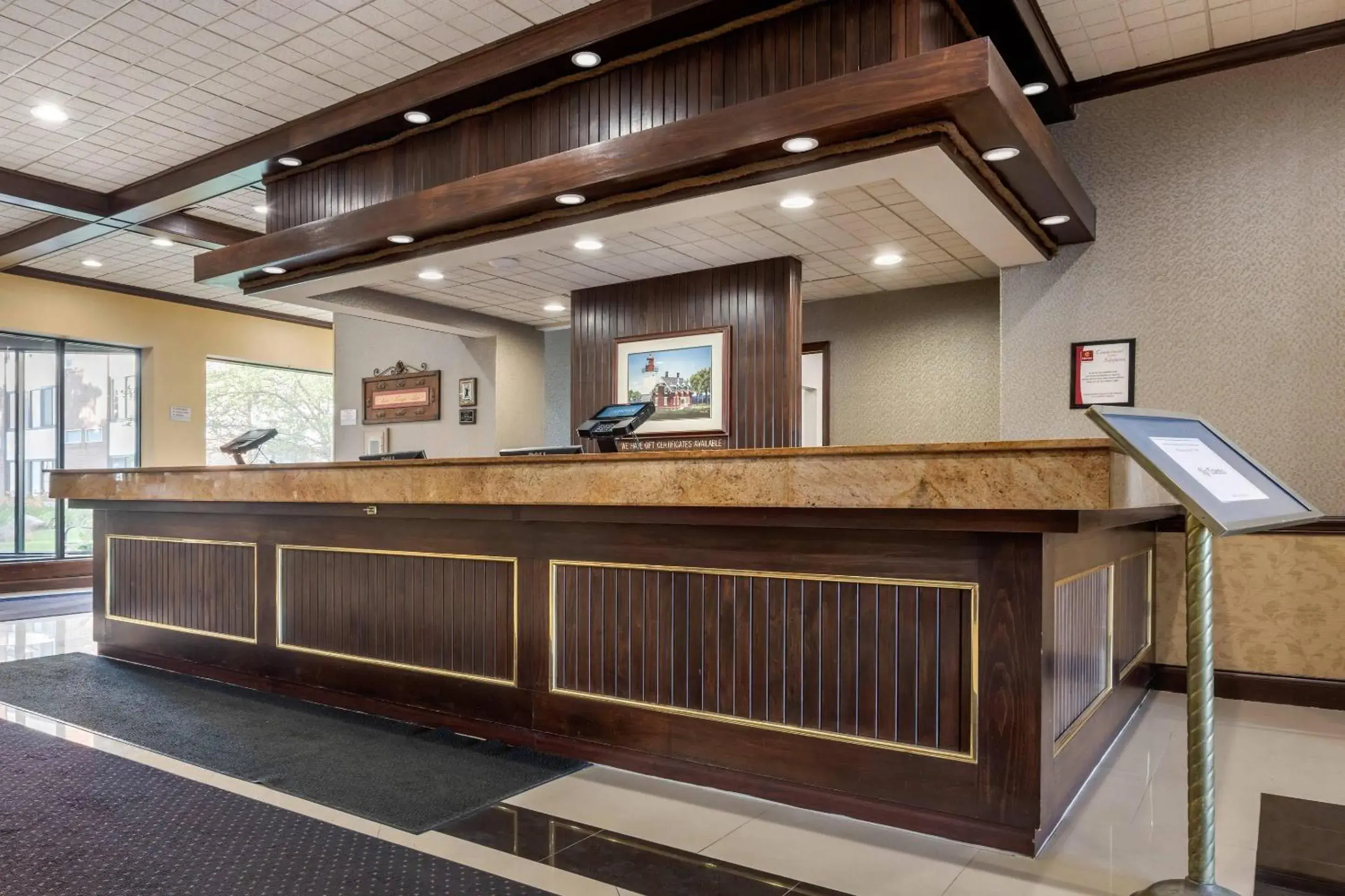 Lobby or reception in Clarion Hotel Conference Center on Lake Erie Lobby or reception in Clarion Hotel Conference Center on Lake Erie