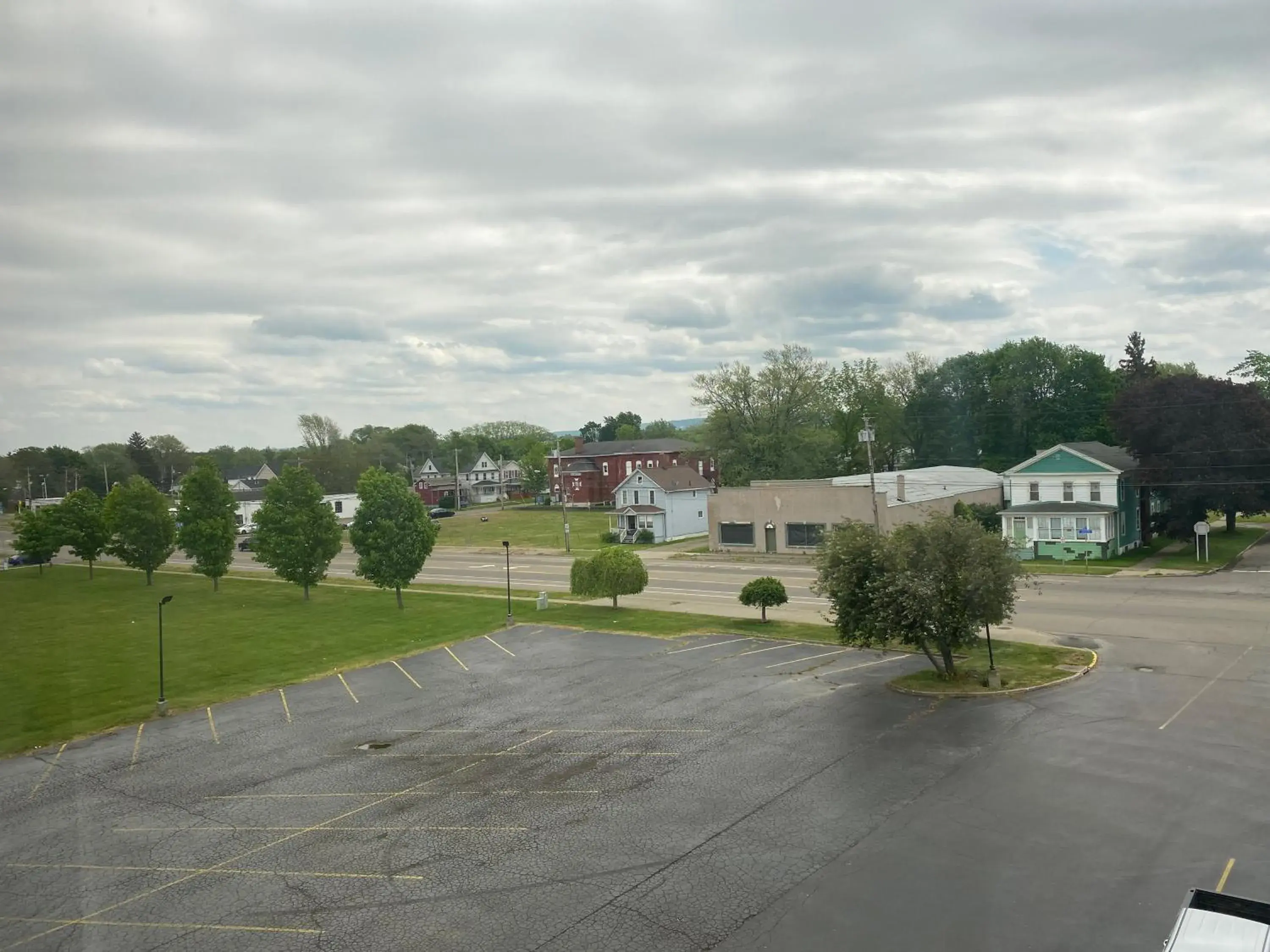 City view in Clarion Hotel Conference Center on Lake Erie City view in Clarion Hotel Conference Center on Lake Erie