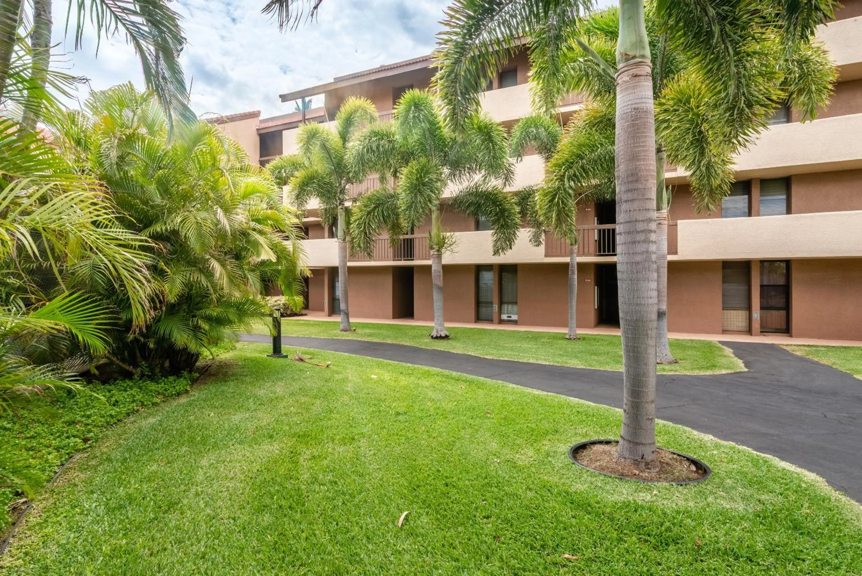 Wonderful Maui Vista-Kihei Kai Nani Beach Condos