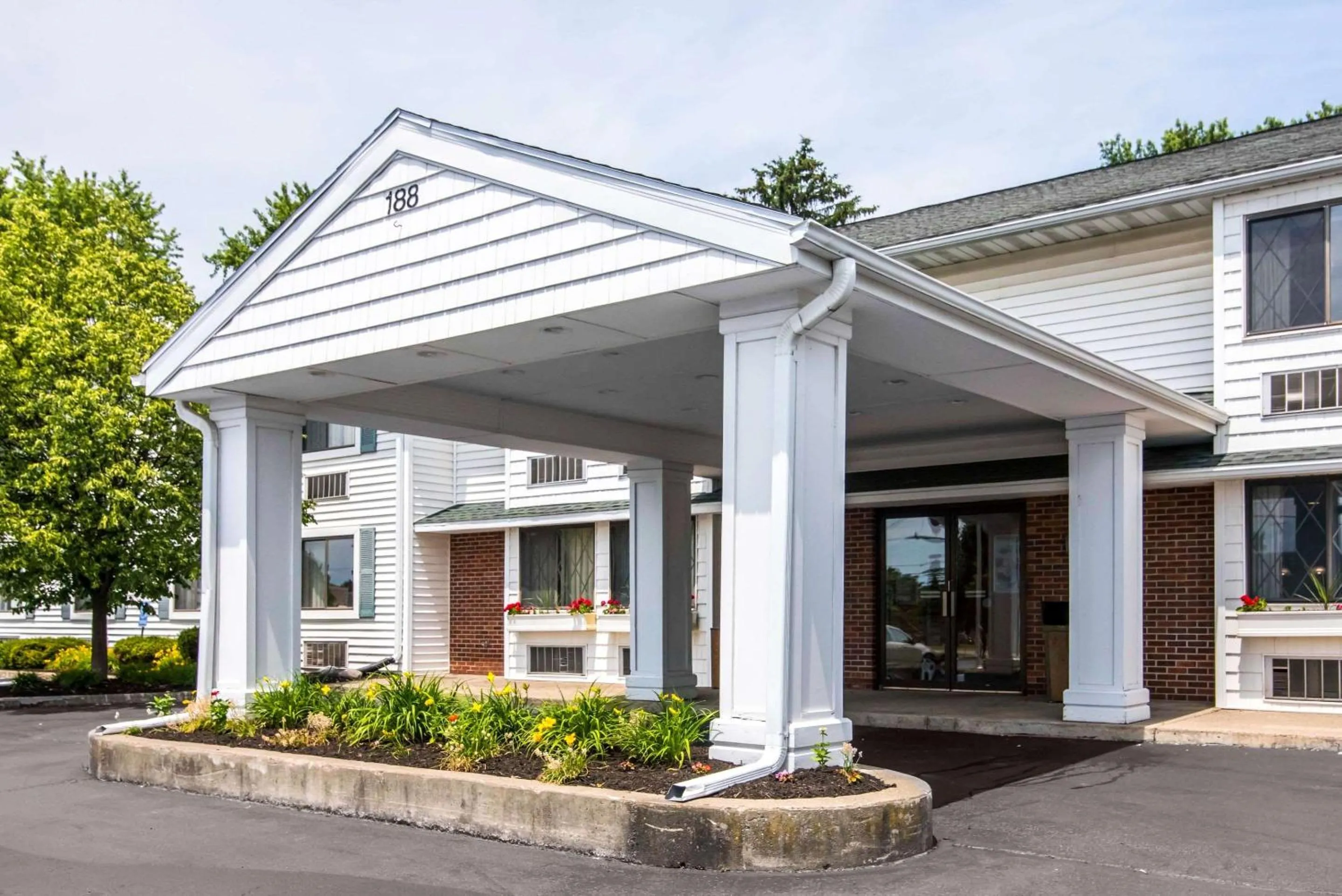 Property building in Quality Inn Cortland - University Area