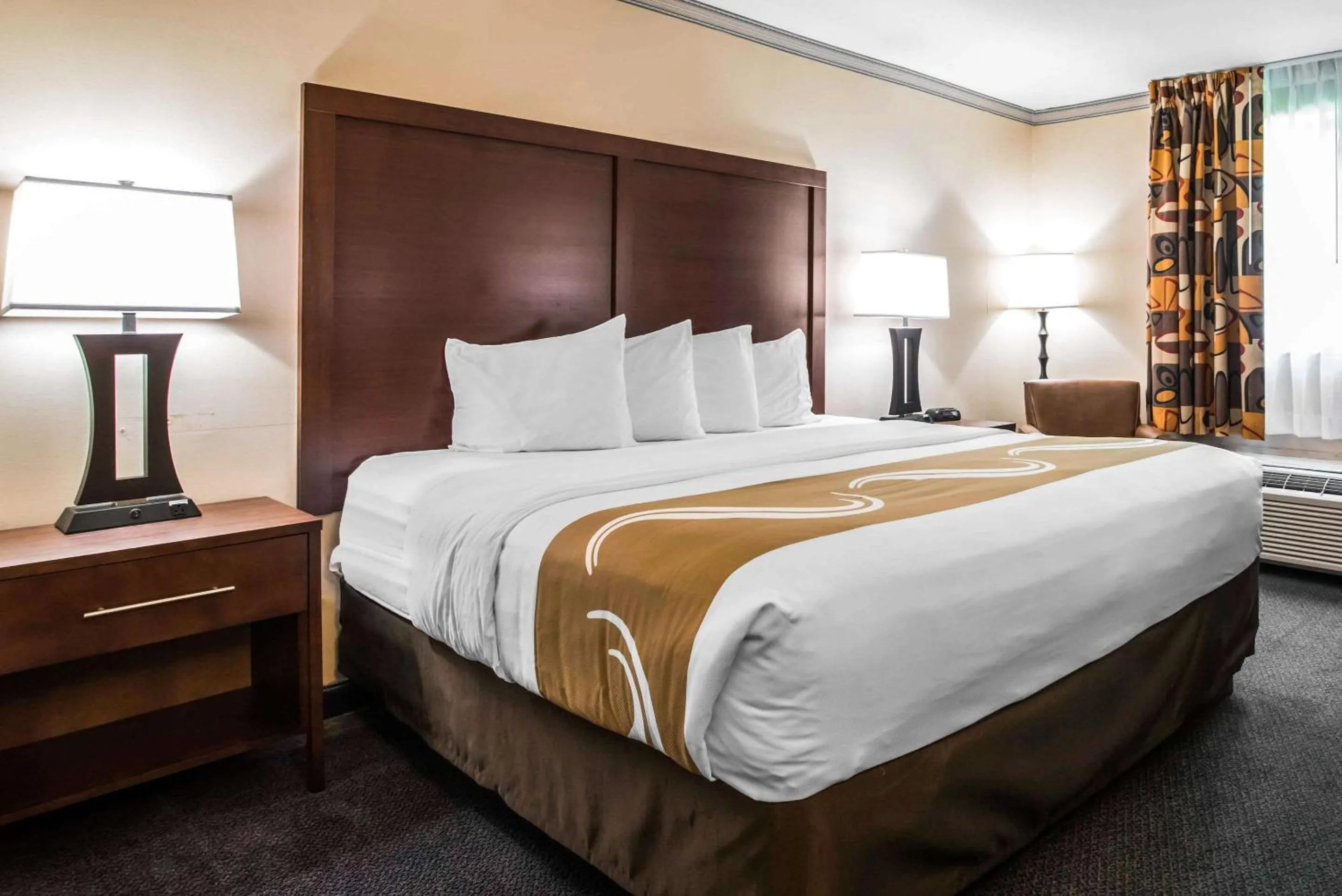 Photo of the whole room, Bed in Quality Inn Cortland - University Area