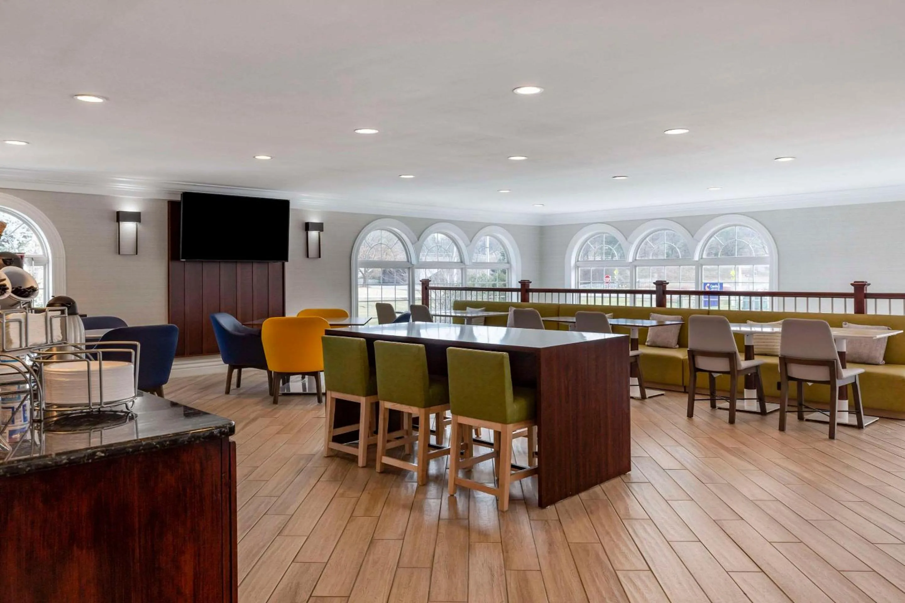 Breakfast in Comfort Inn & Suites East Greenbush - Albany