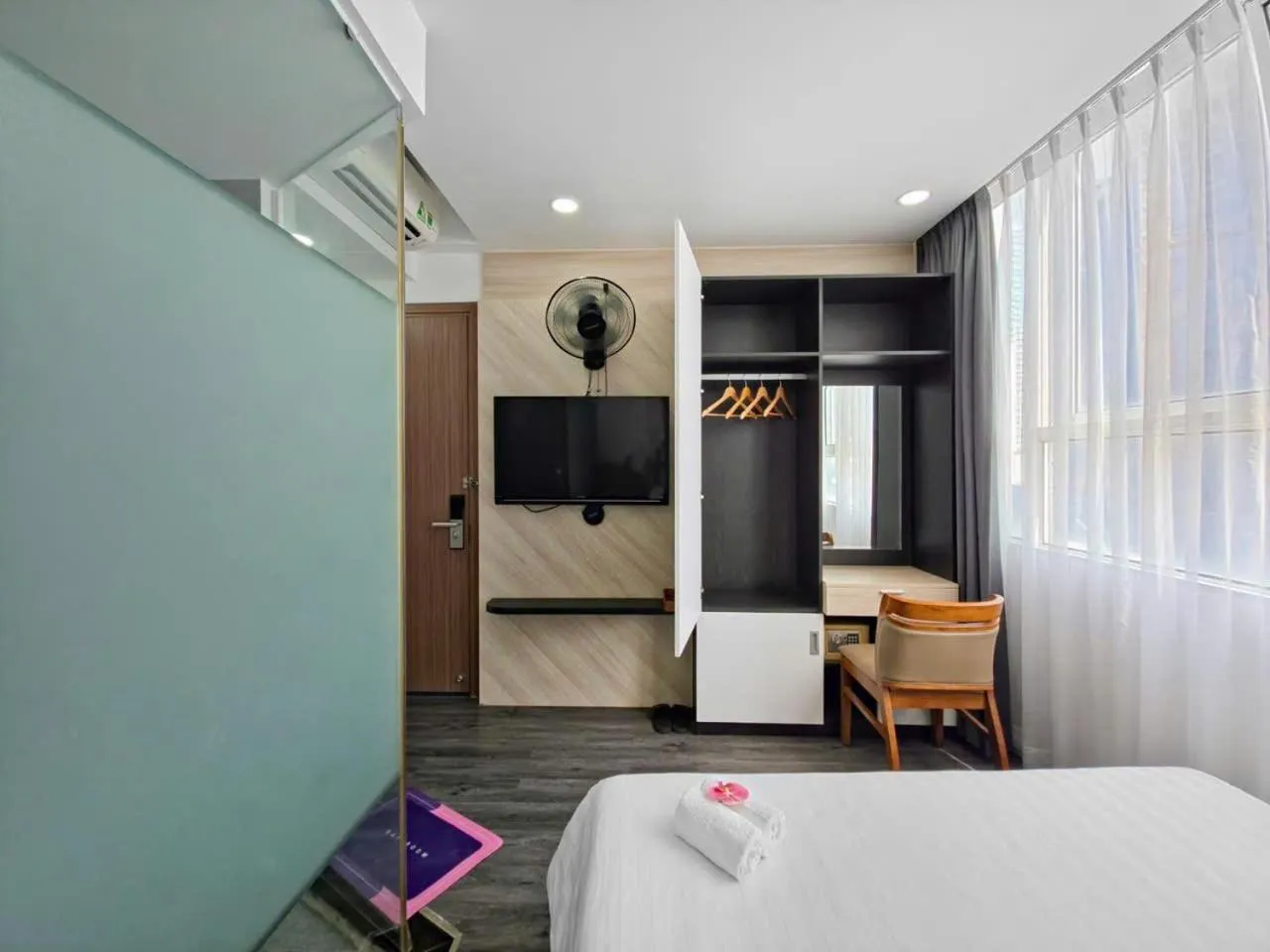Bed in Larosa Hotel Nha Trang