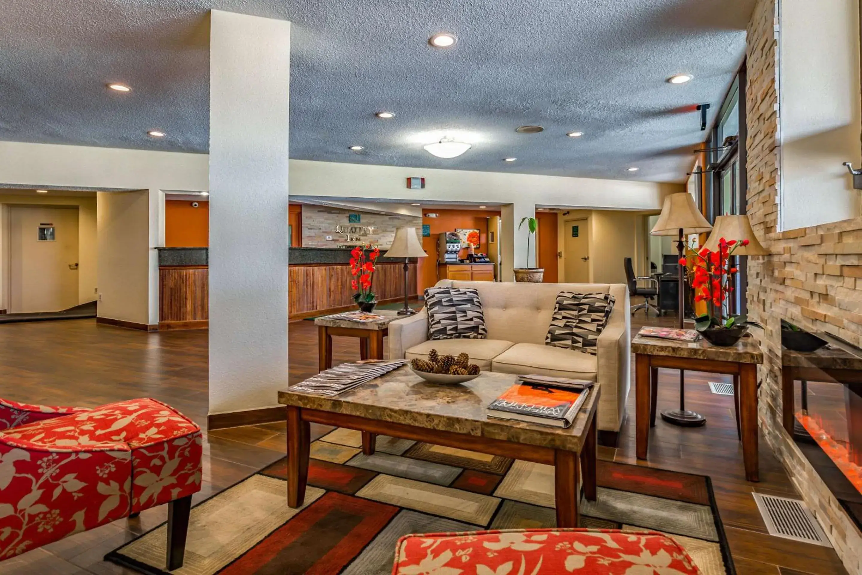 Lobby or reception in Quality Inn Schenectady - Albany Lobby or reception in Quality Inn Schenectady - Albany