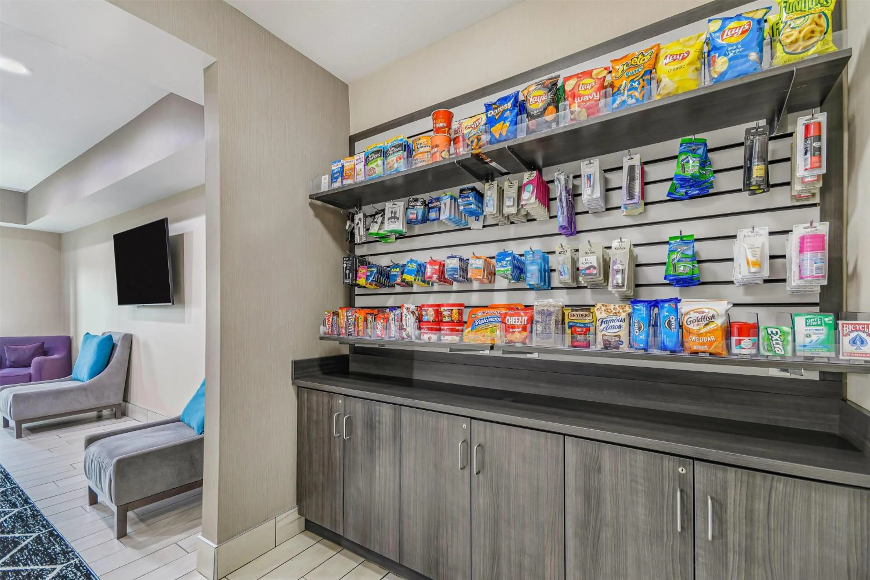 Food and drinks in La Quinta by Wyndham Batavia