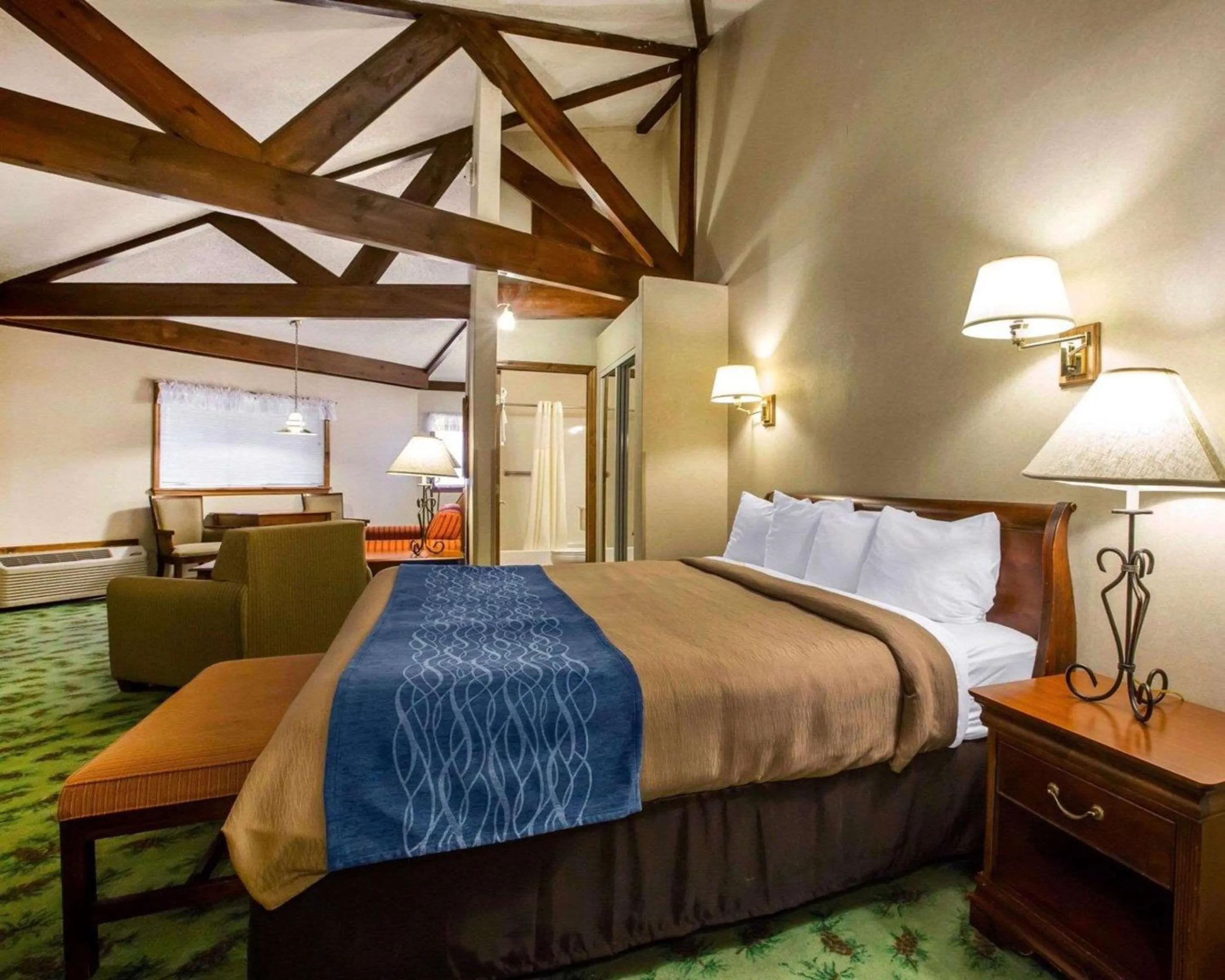 Photo of the whole room in Quality Inn Lake Placid