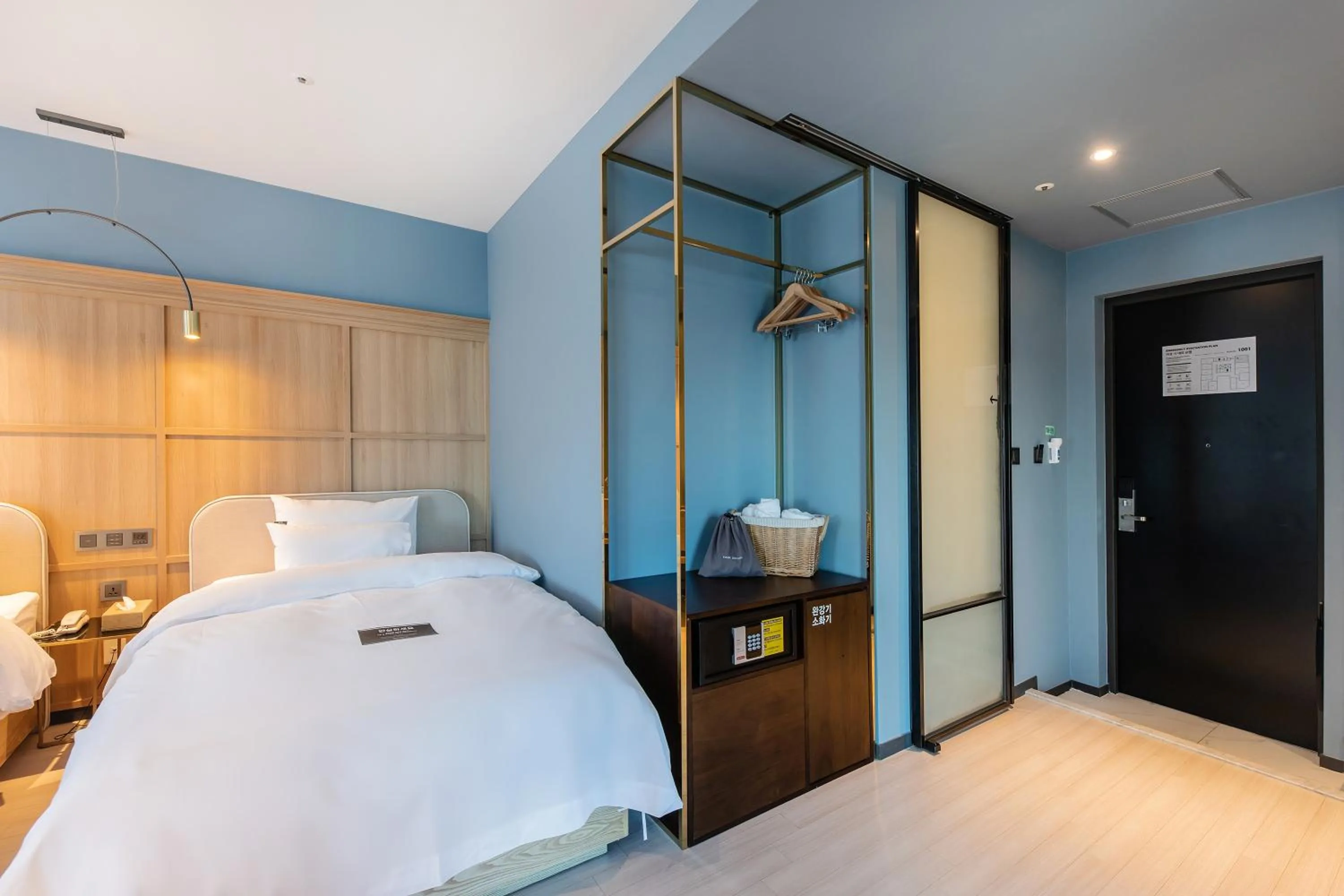 Bedroom, Bed in H Avenue Gwanganri Beach