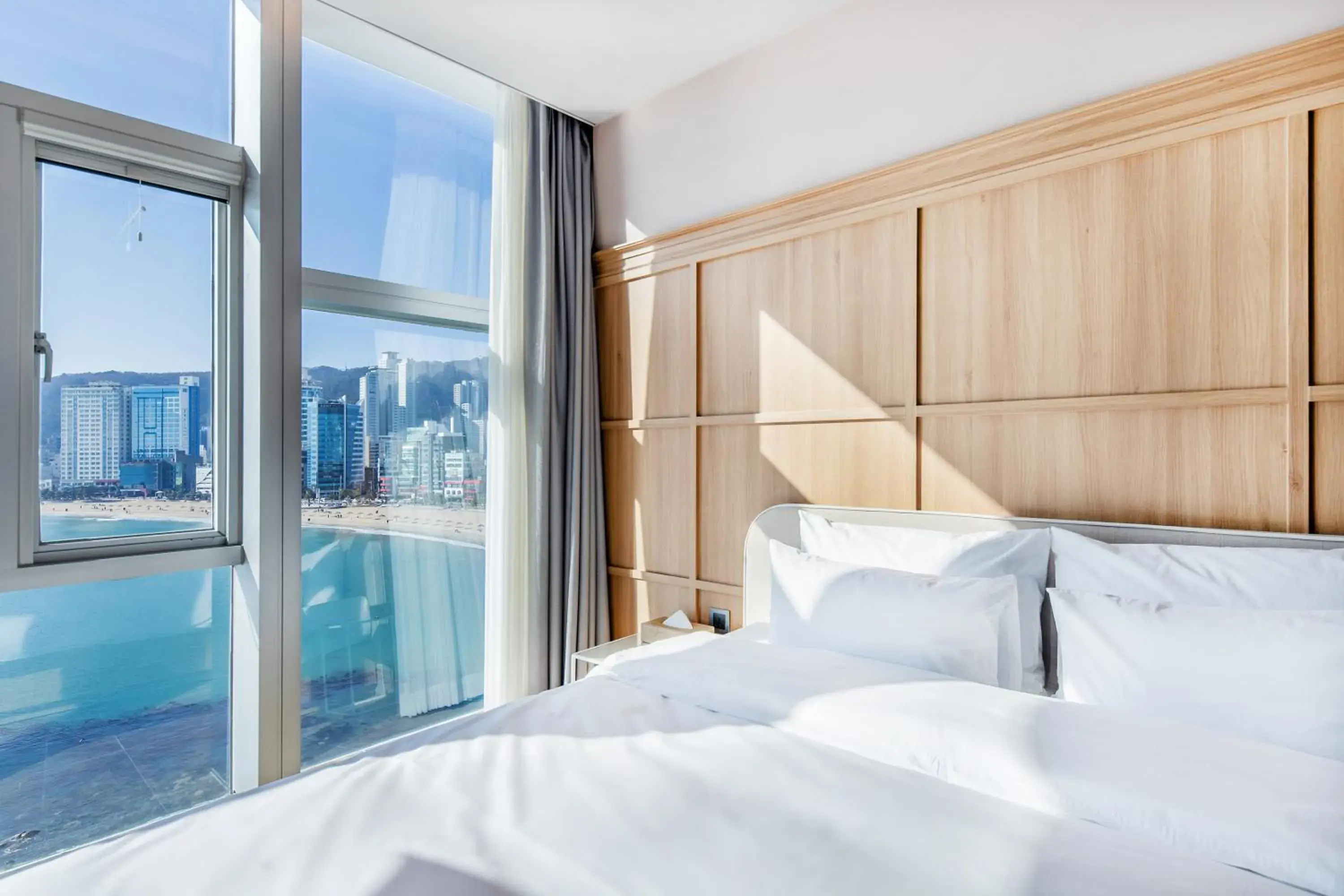 Bed in H Avenue Gwanganri Beach Bed in H Avenue Gwanganri Beach