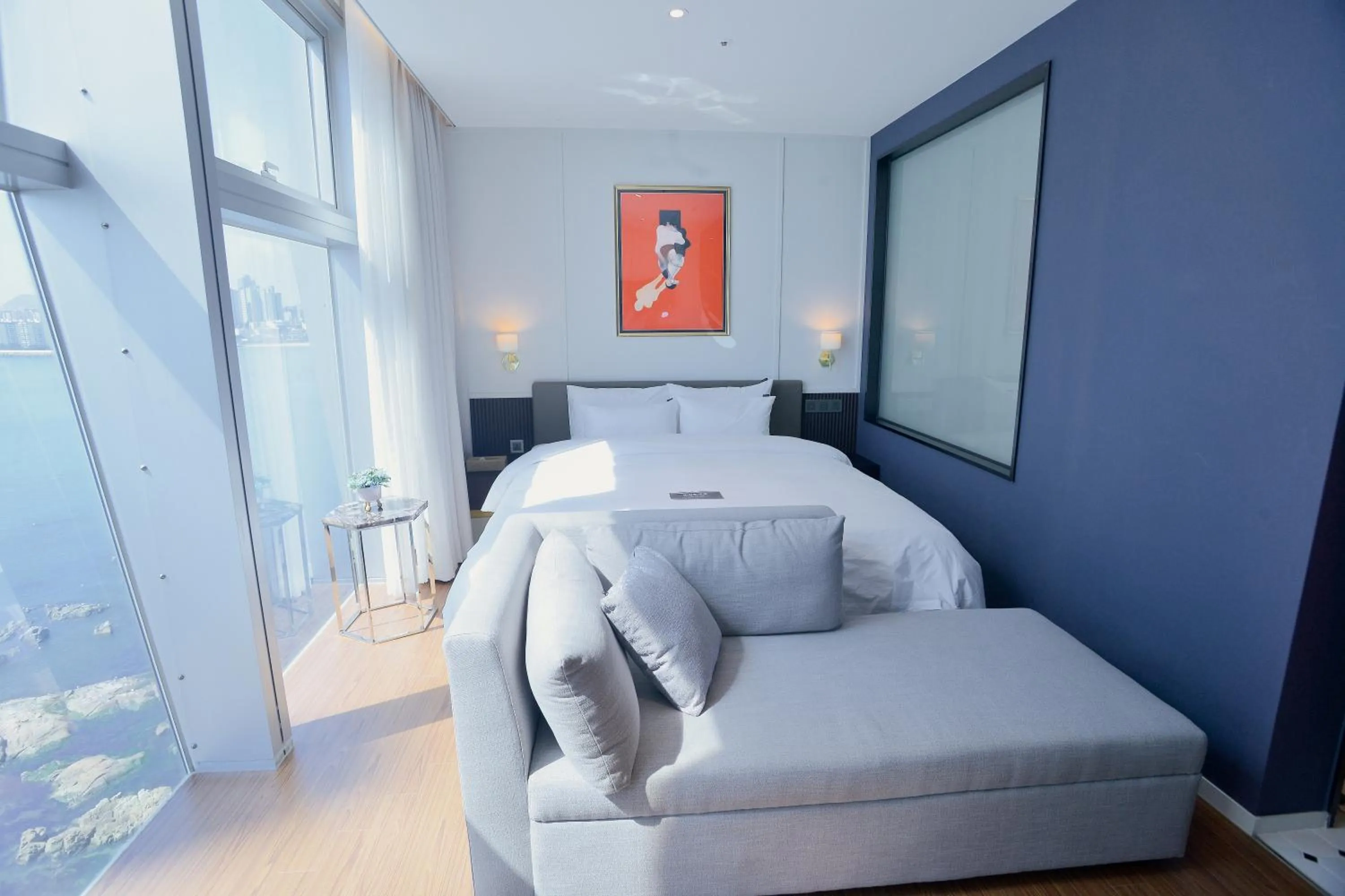 Bed in H Avenue Gwanganri Beach