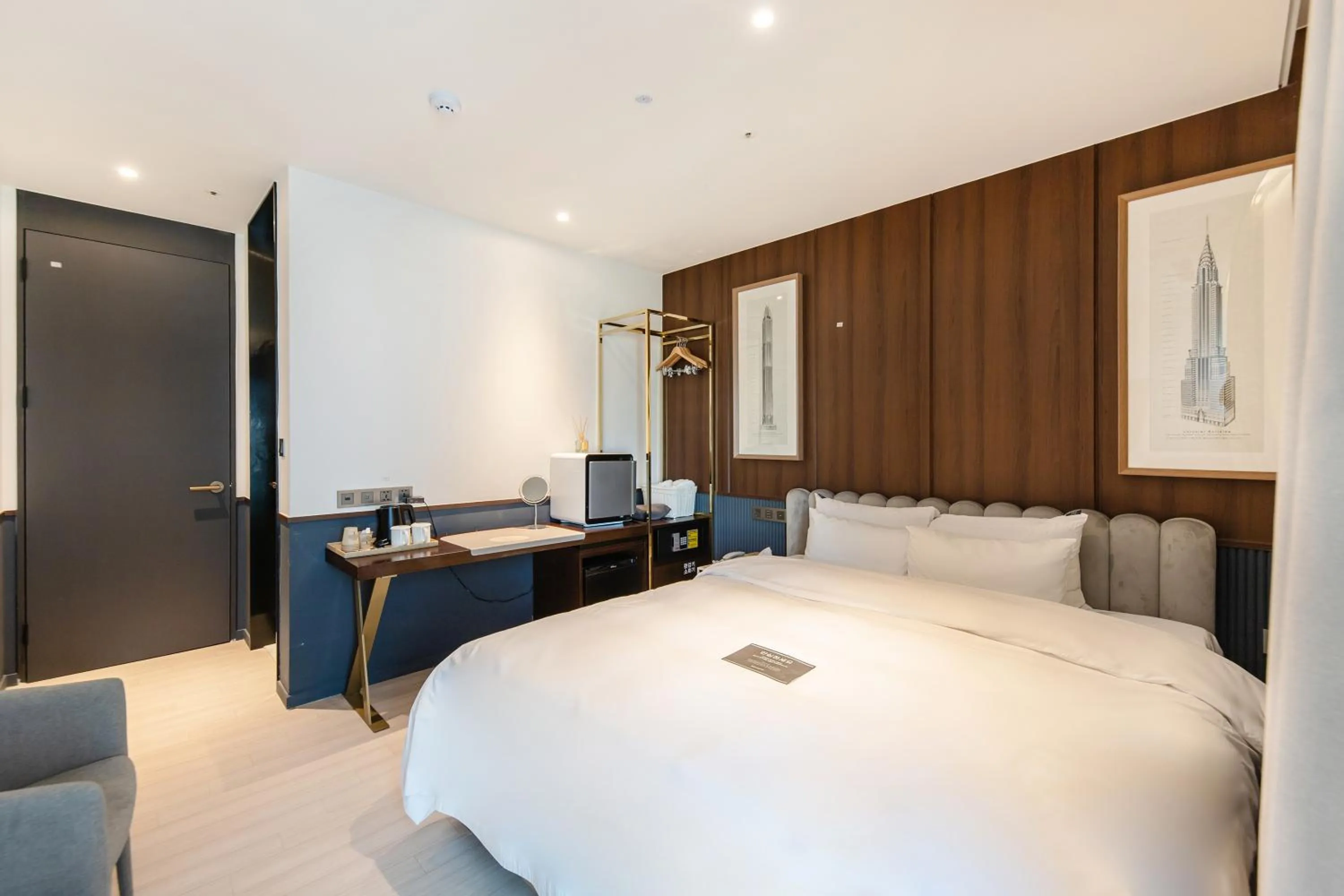 Bed in H Avenue Gwanganri Beach