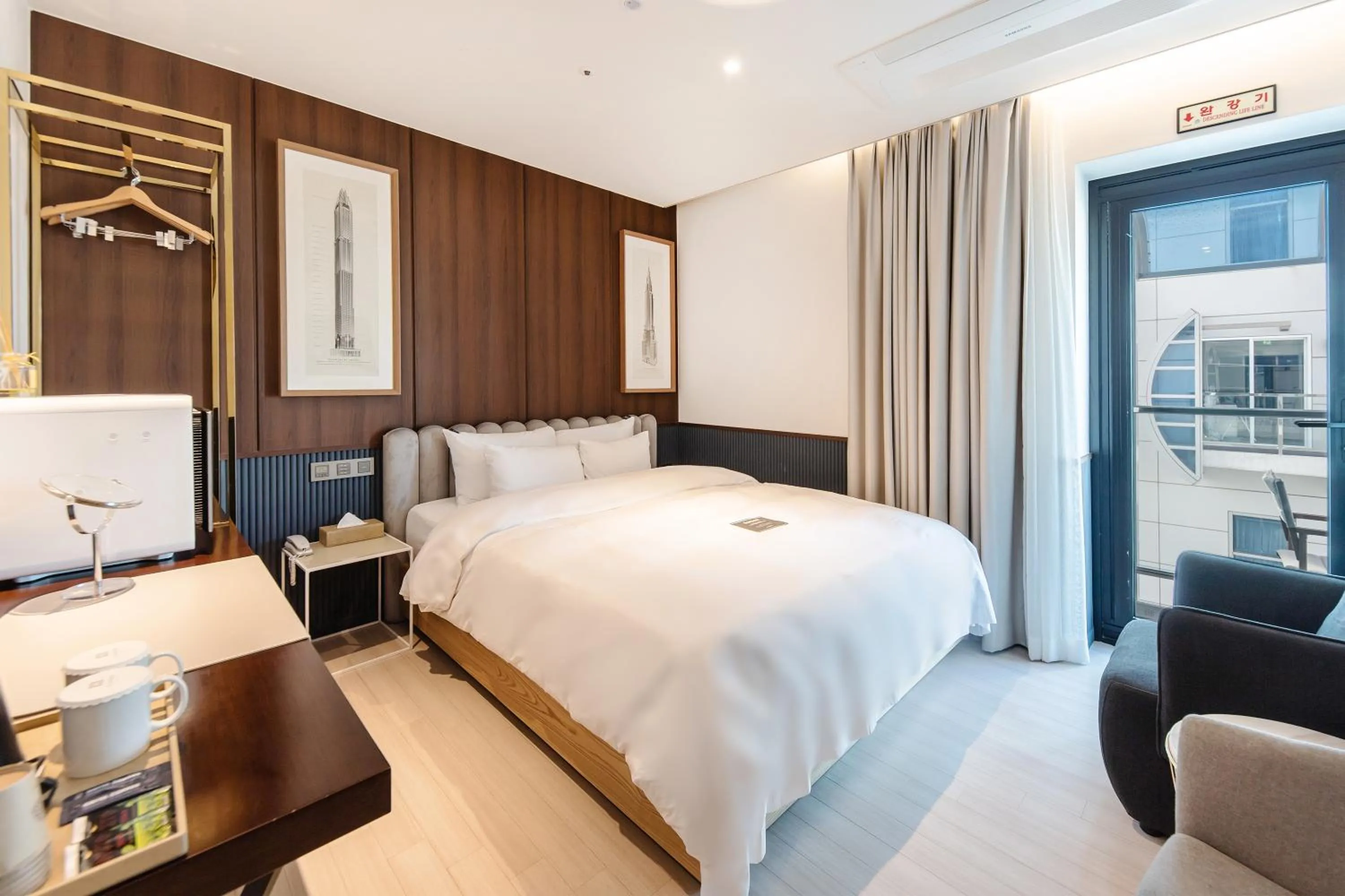 Bed in H Avenue Gwanganri Beach