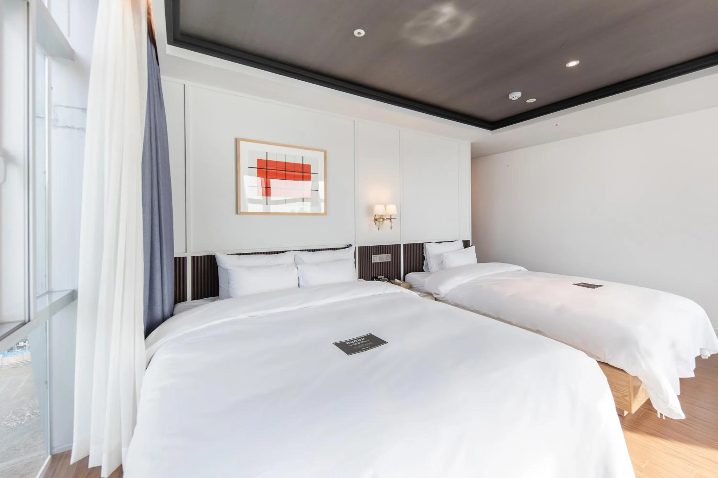 Bed in H Avenue Gwanganri Beach