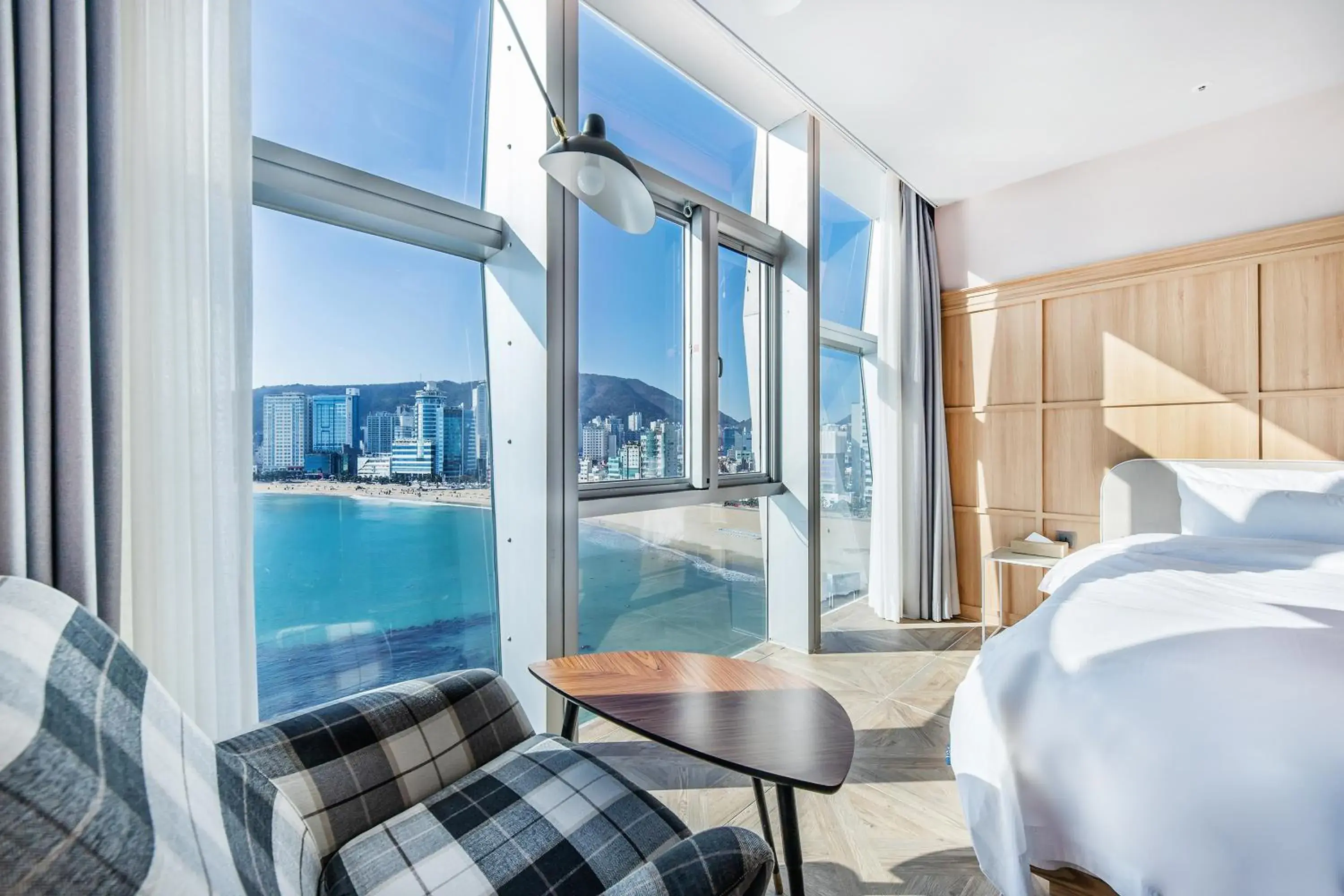 Natural landscape, Bed in H Avenue Gwanganri Beach Natural landscape, Bed in H Avenue Gwanganri Beach