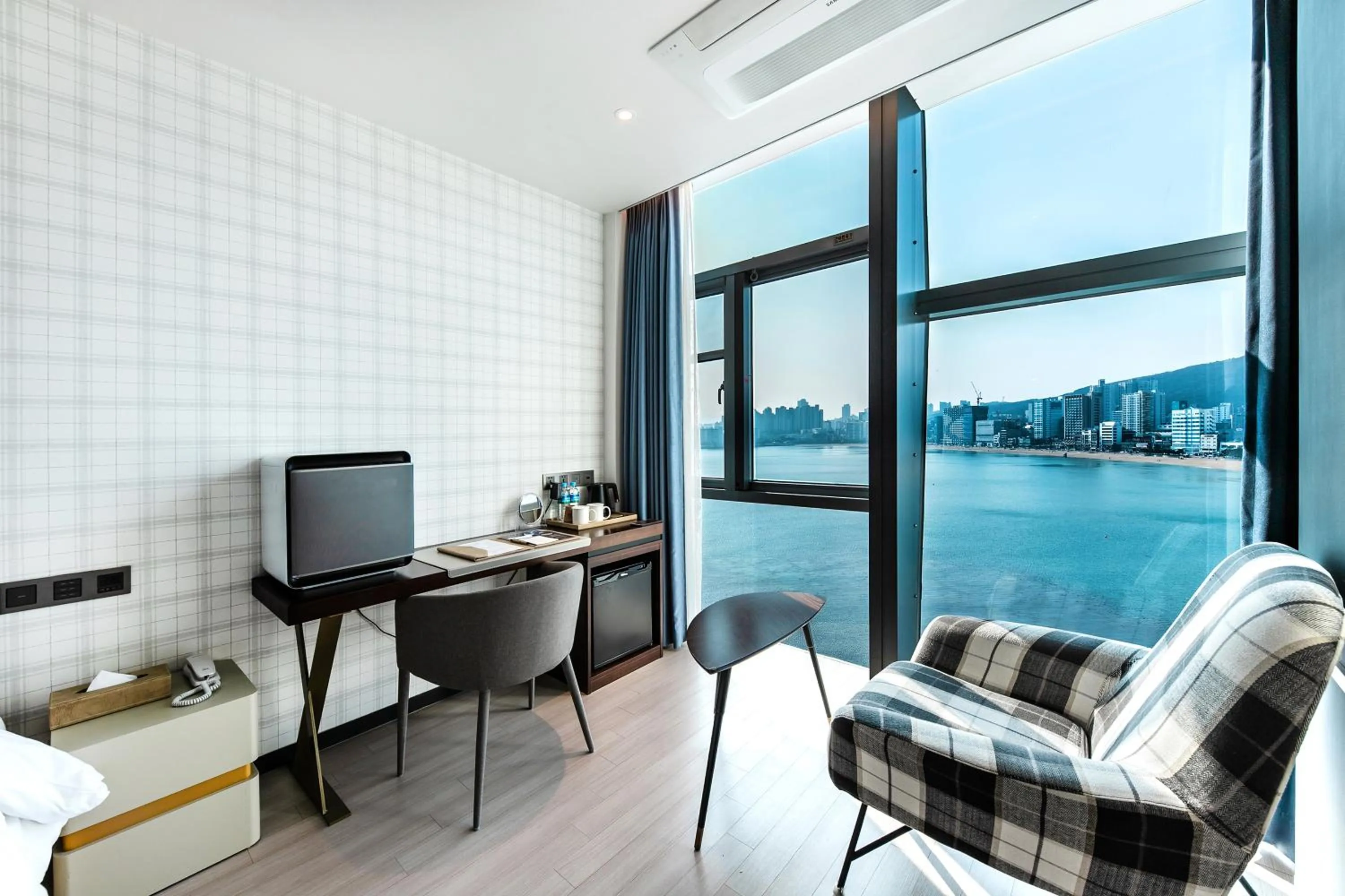 View (from property/room) in H Avenue Gwanganri Beach