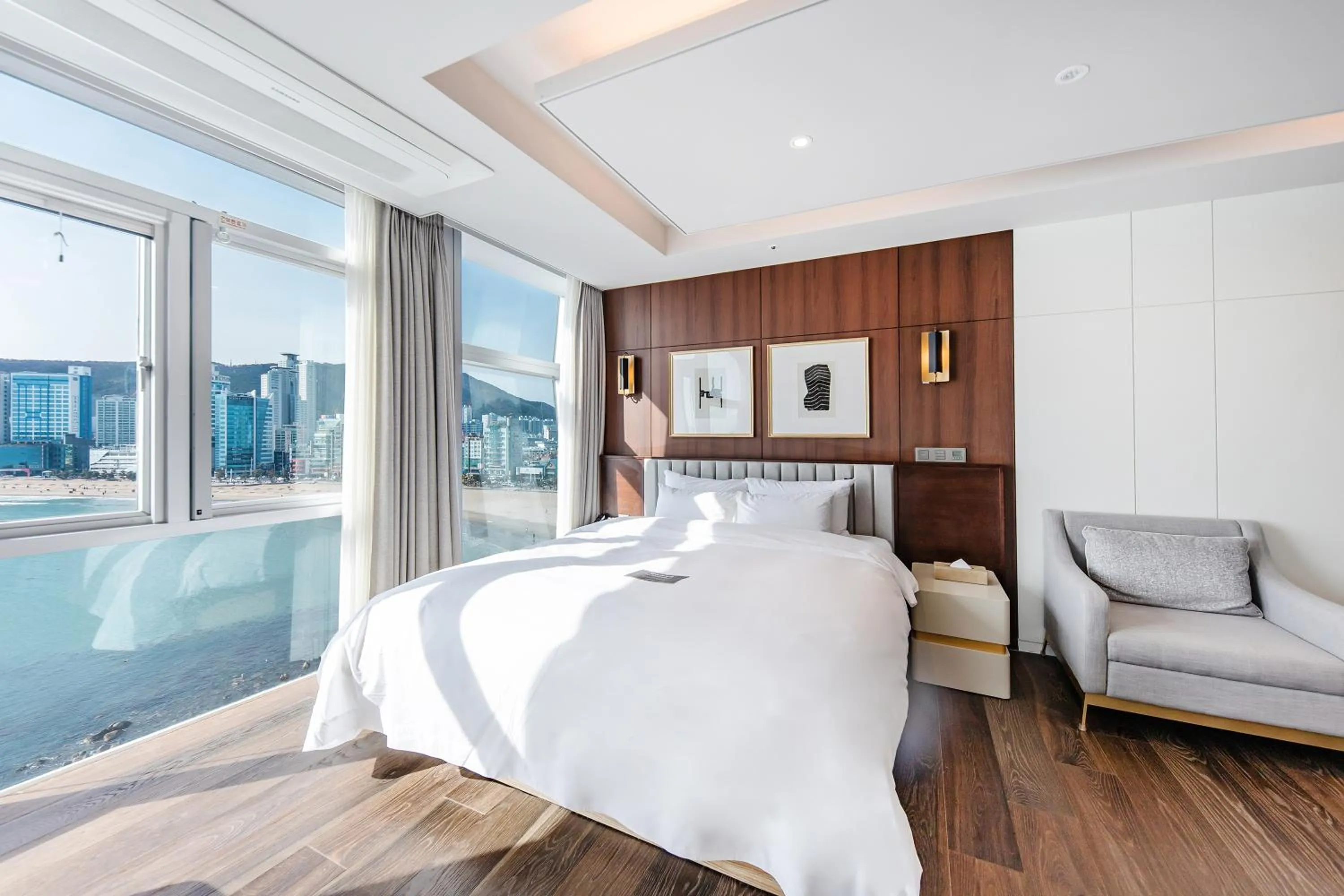 Bedroom, Bed in H Avenue Gwanganri Beach