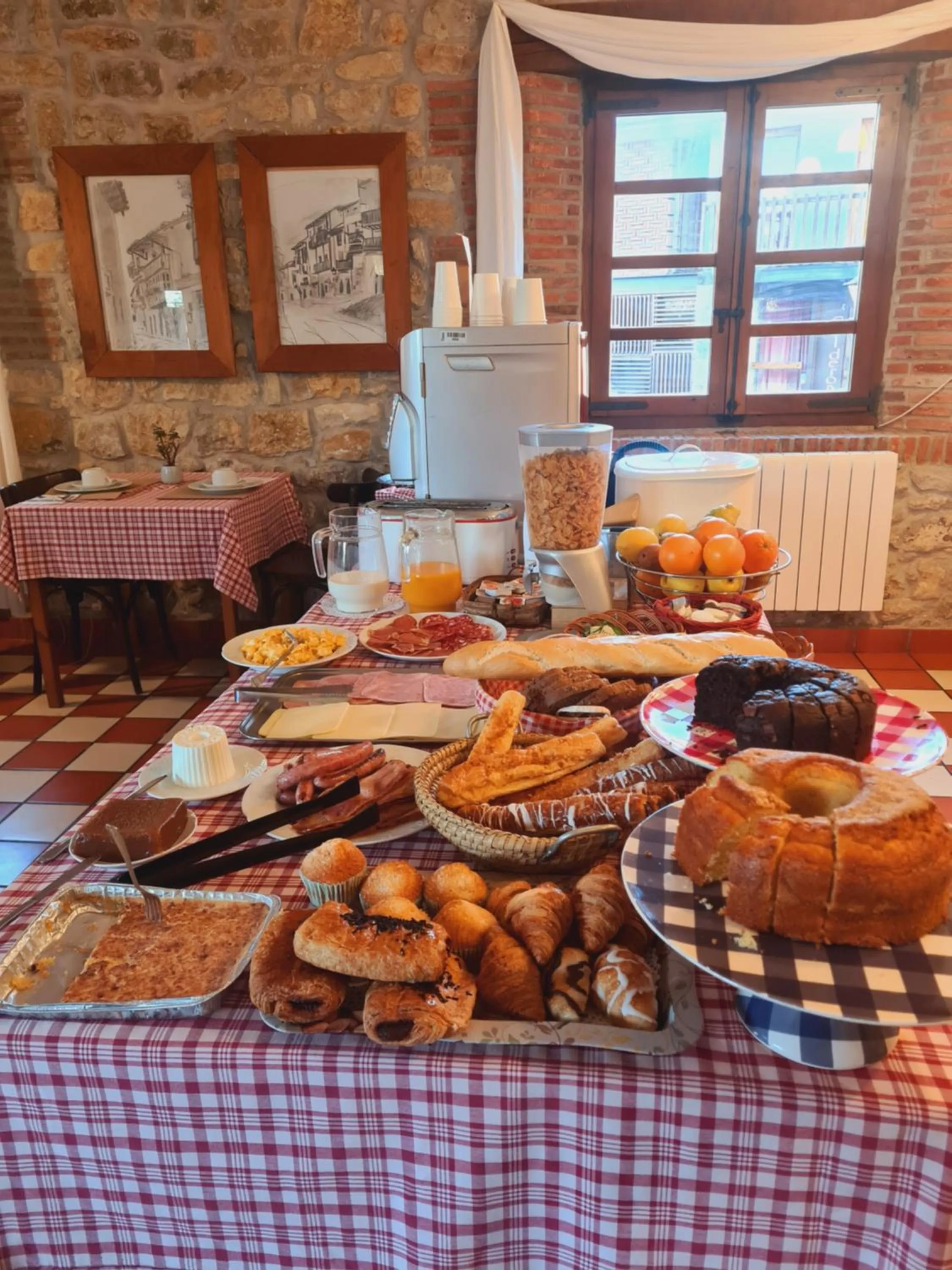 Breakfast in Hospederia Santillana