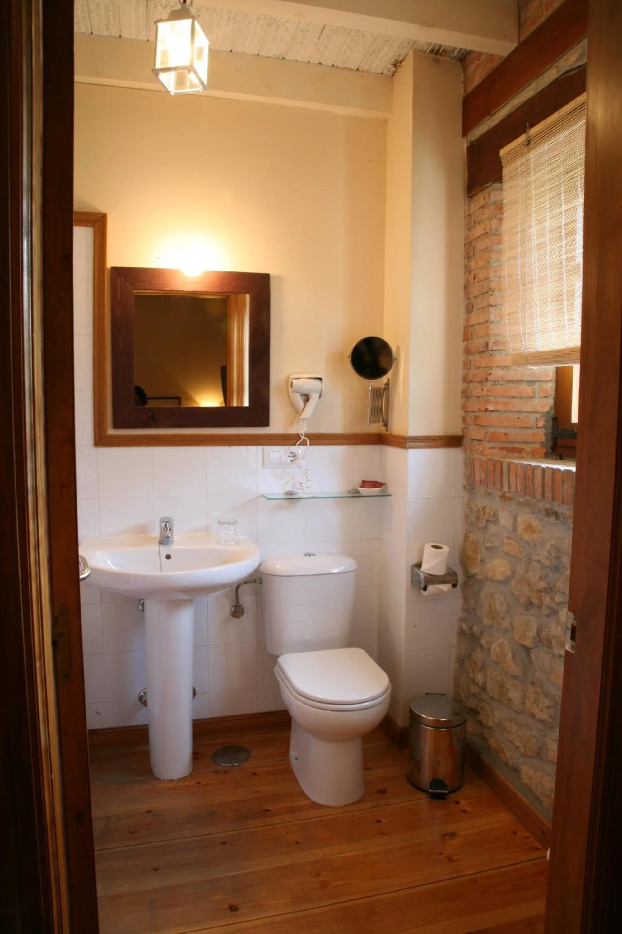 Bathroom in Hospederia Santillana