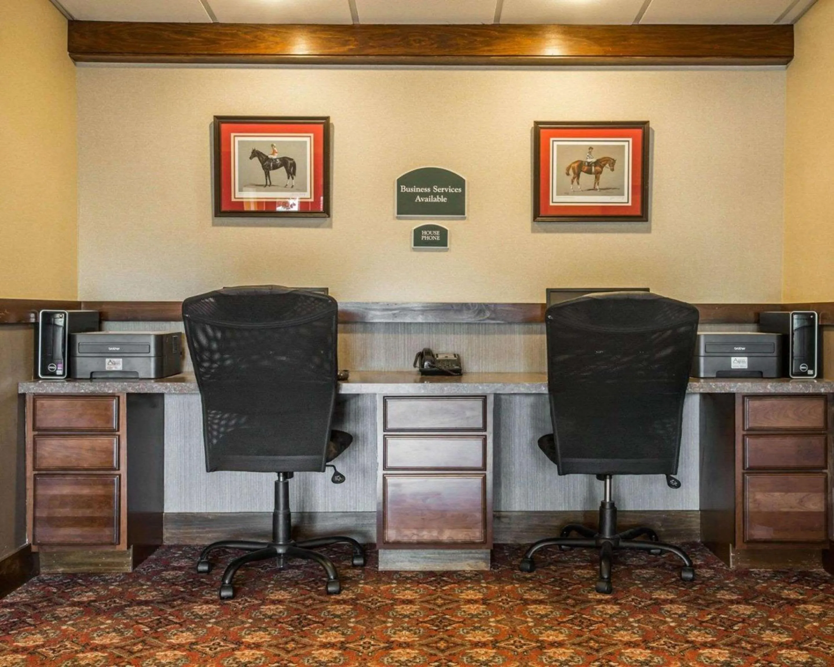 Business facilities in Clarion Inn & Suites at the Outlets of Lake George