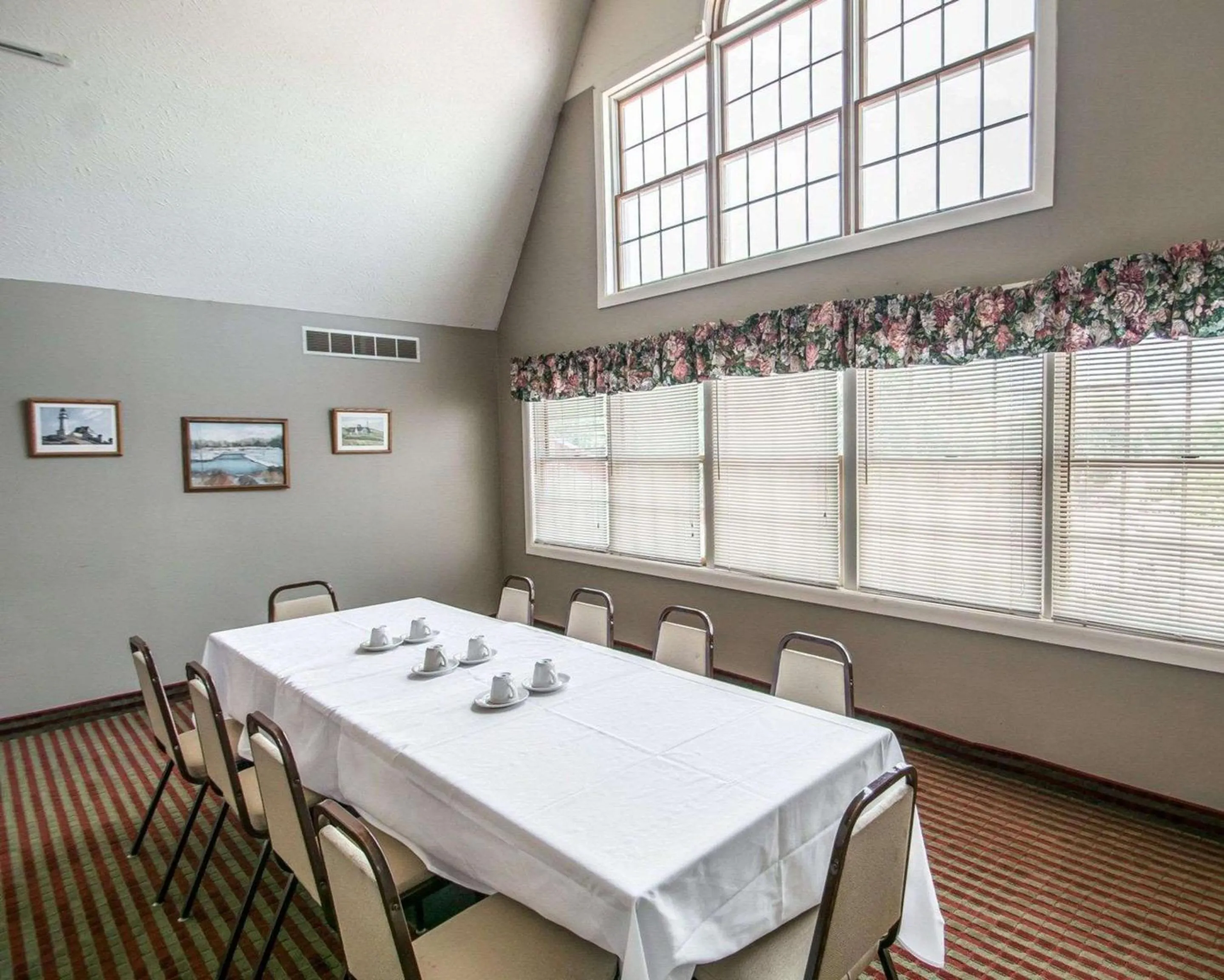 Meeting/conference room in Rodeway Inn