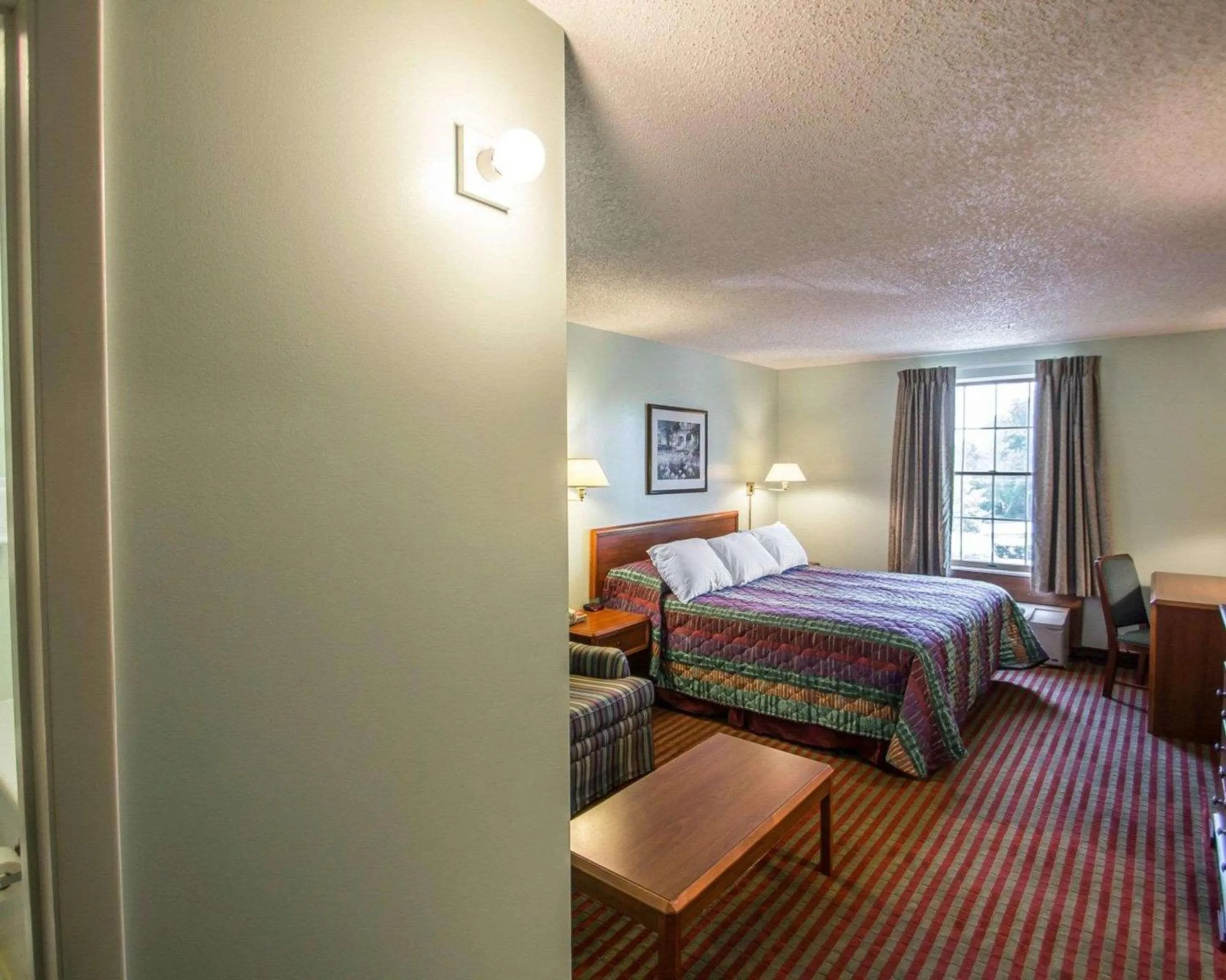 Bedroom, Bed in Rodeway Inn