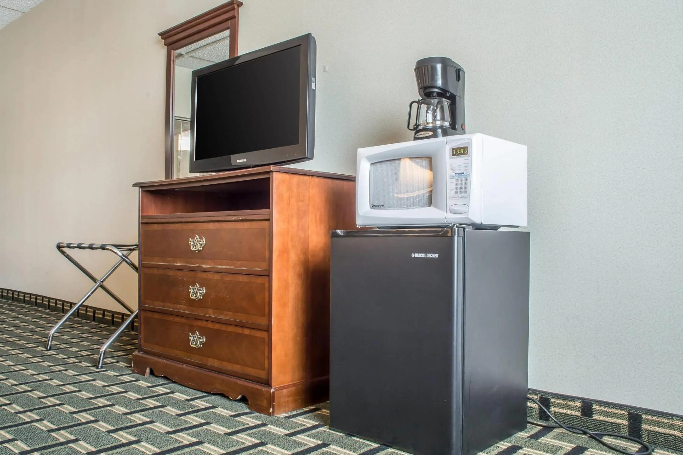 Bedroom in Quality Inn & Suites Palm Island Indoor Waterpark
