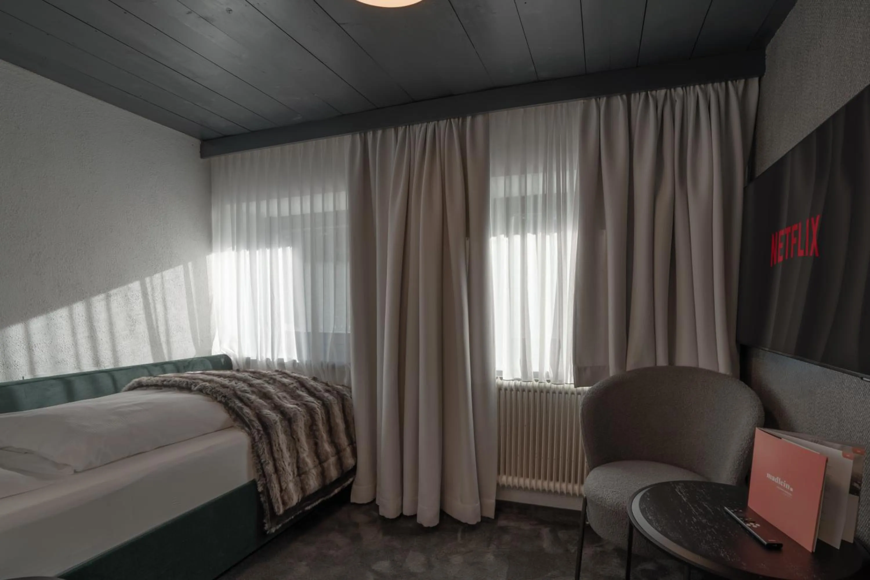 Bedroom, Bed in Hotel Madlein