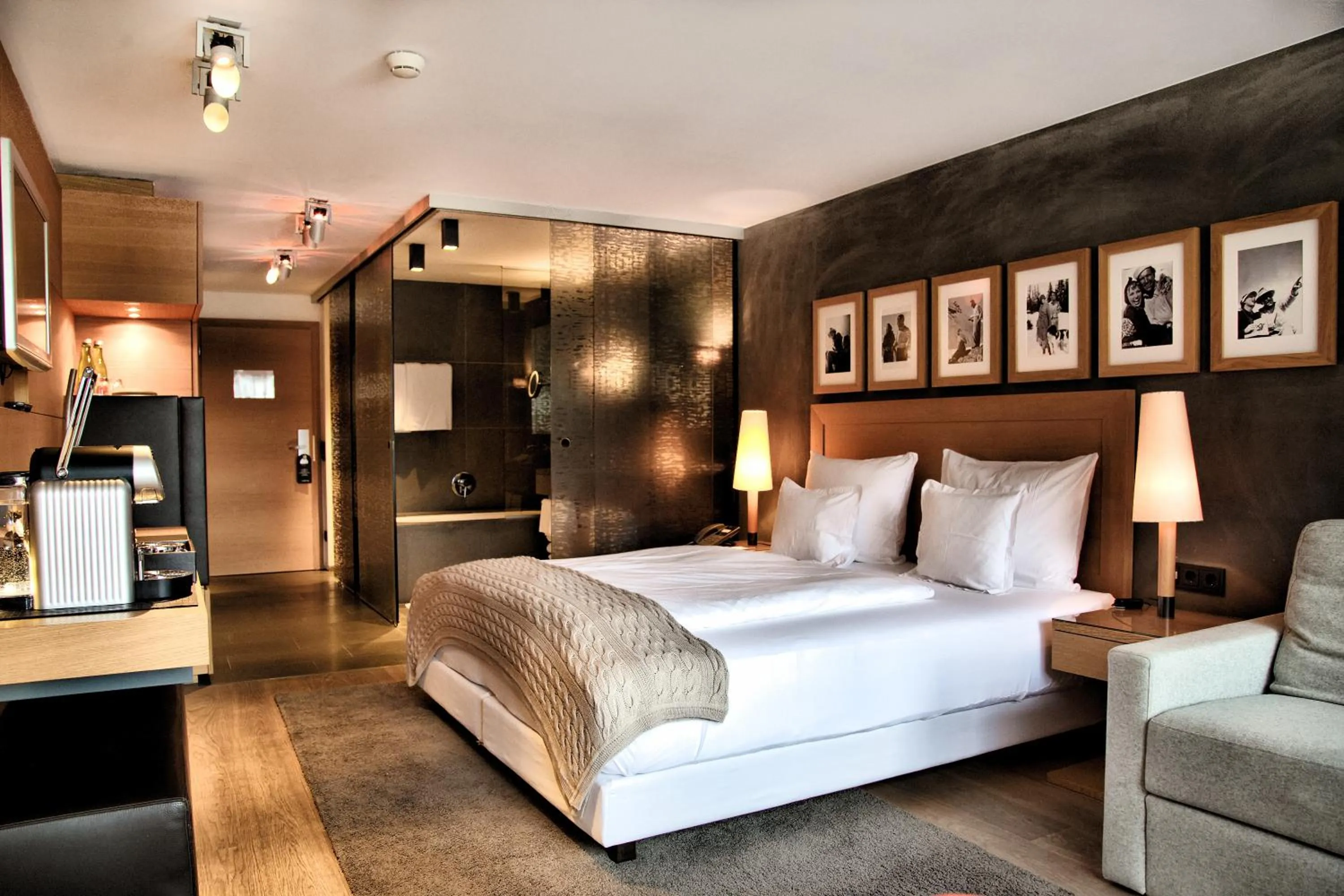 Bedroom, Bed in Hotel Madlein