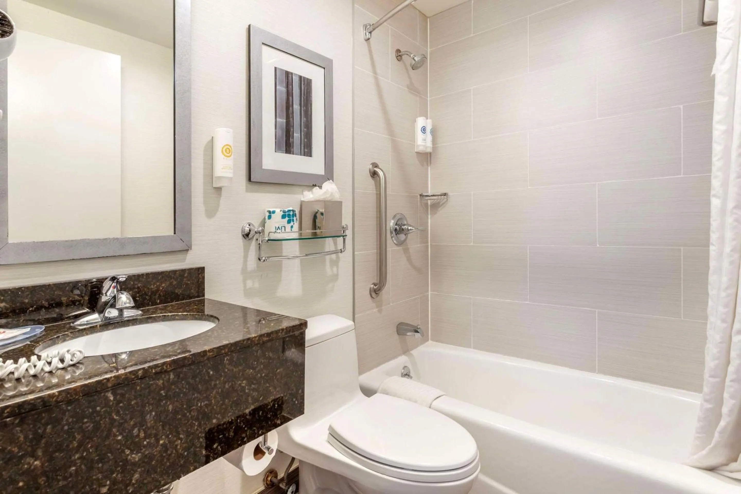 Bathroom in Comfort Inn Manhattan - Midtown West