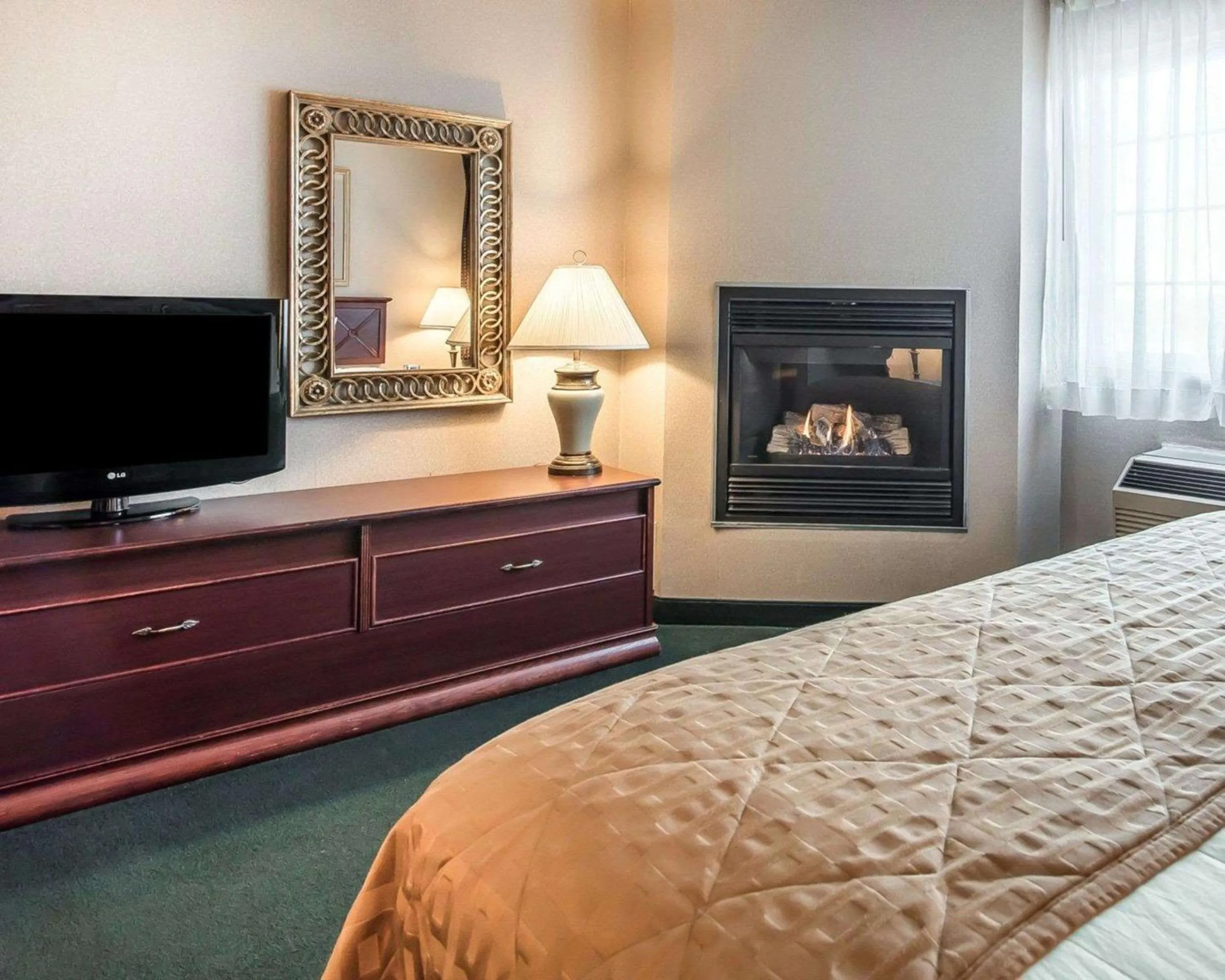 Photo of the whole room, Bed in The Marx Hotel - Downtown - University Area