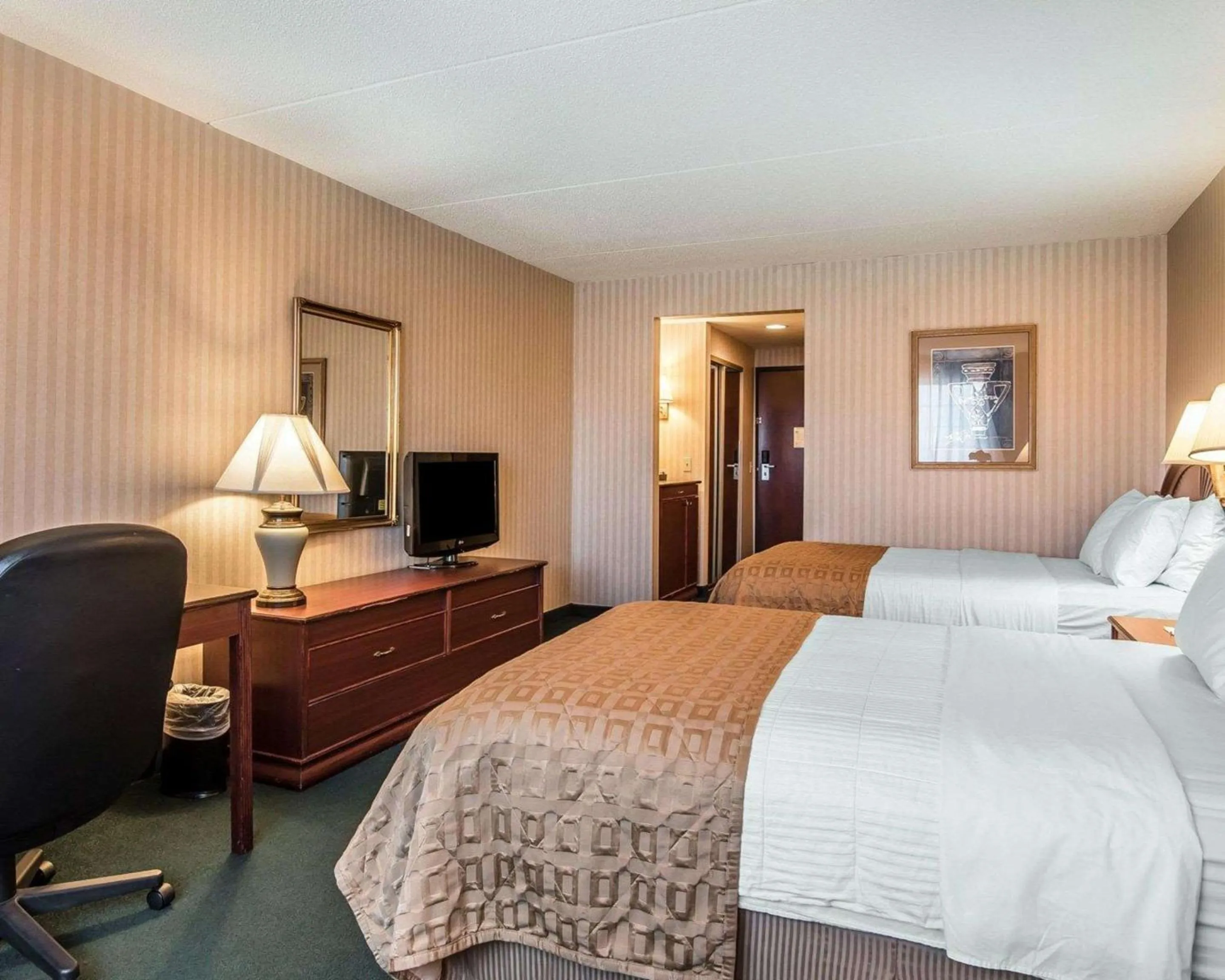 Photo of the whole room, Bed in The Marx Hotel - Downtown - University Area