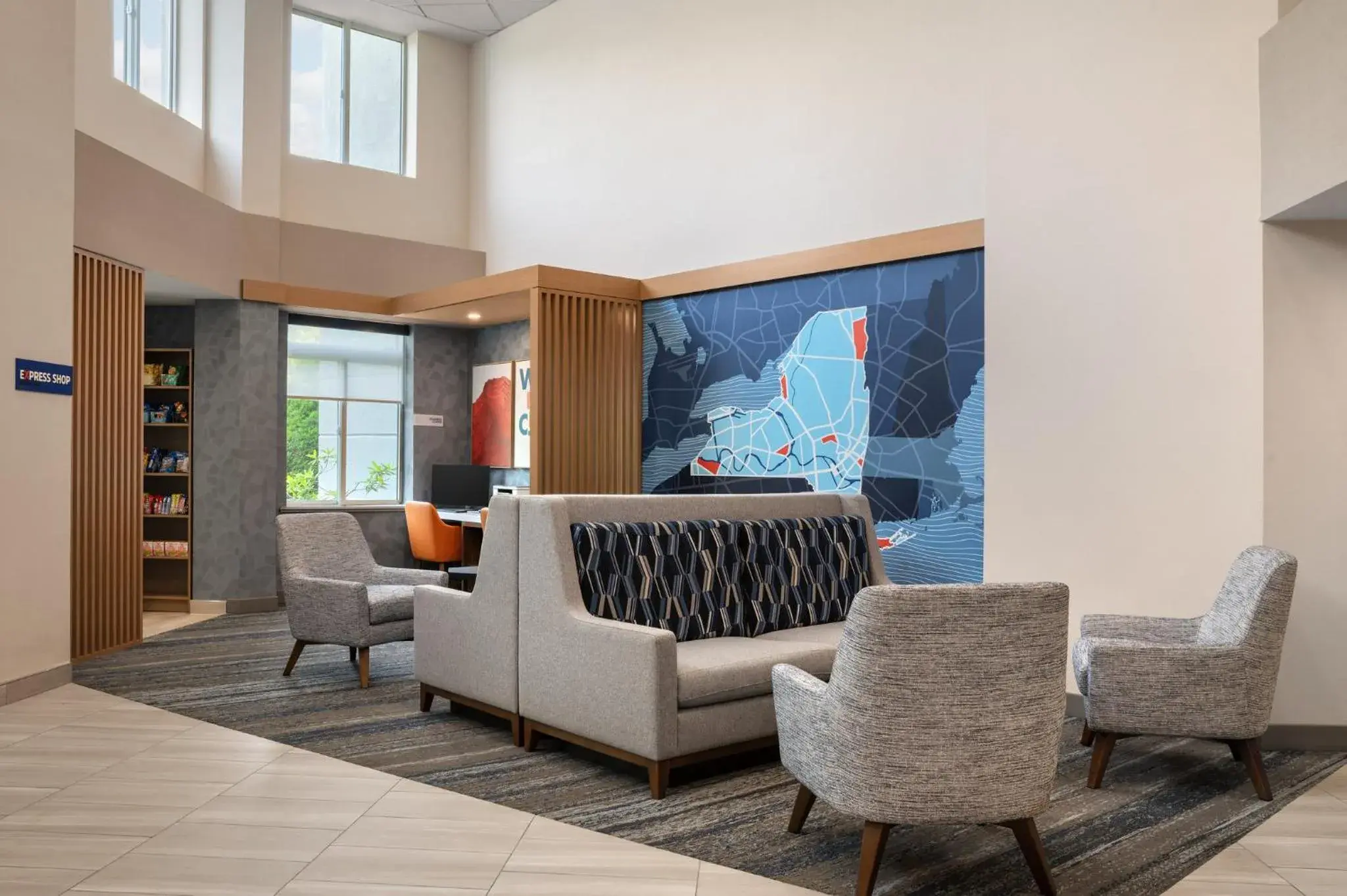 Property building in Holiday Inn Express & Suites Hawthorne - Elmsford North by IHG Property building in Holiday Inn Express & Suites Hawthorne - Elmsford North by IHG