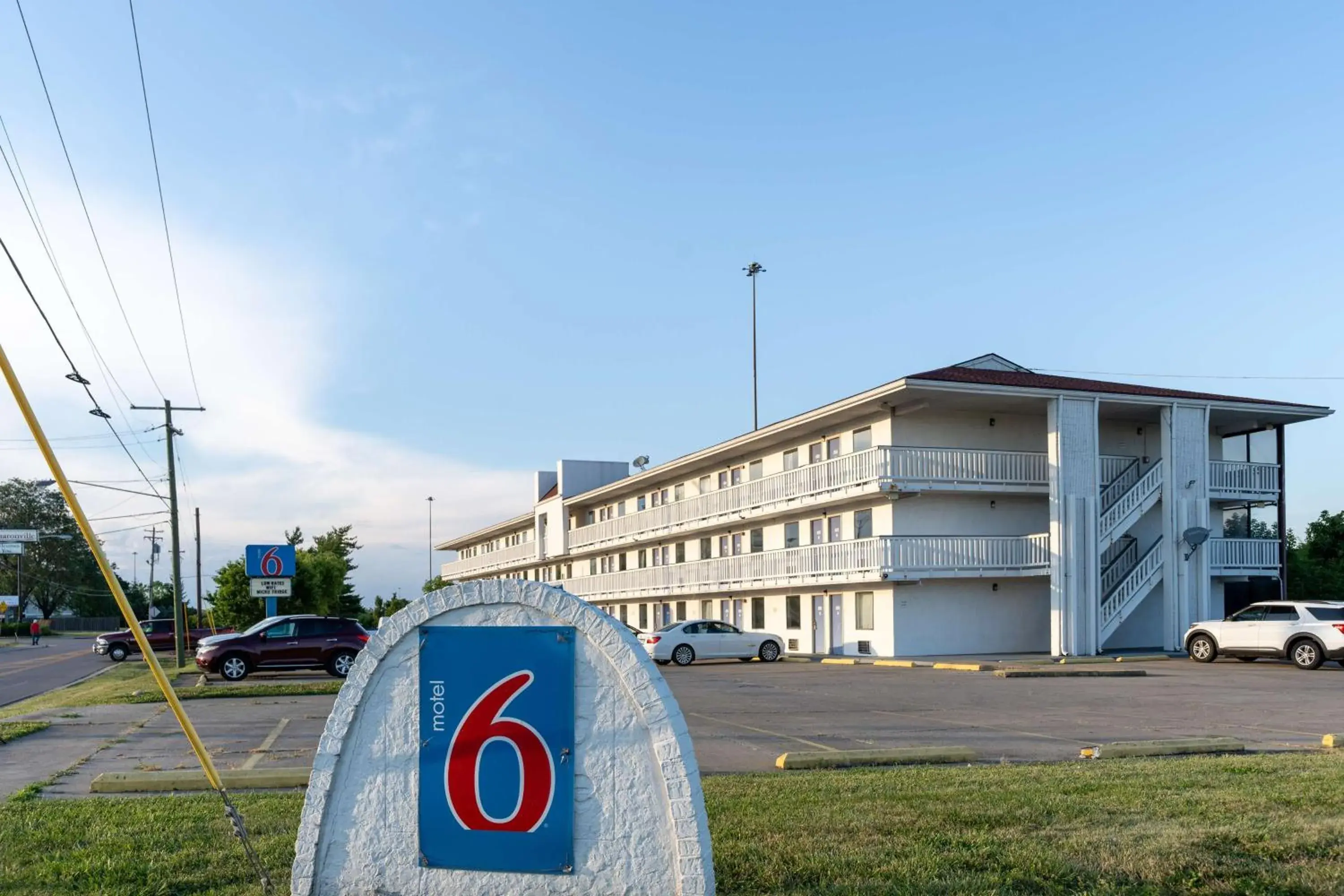 Property building in Motel 6-Cincinnati, OH Property building in Motel 6-Cincinnati, OH