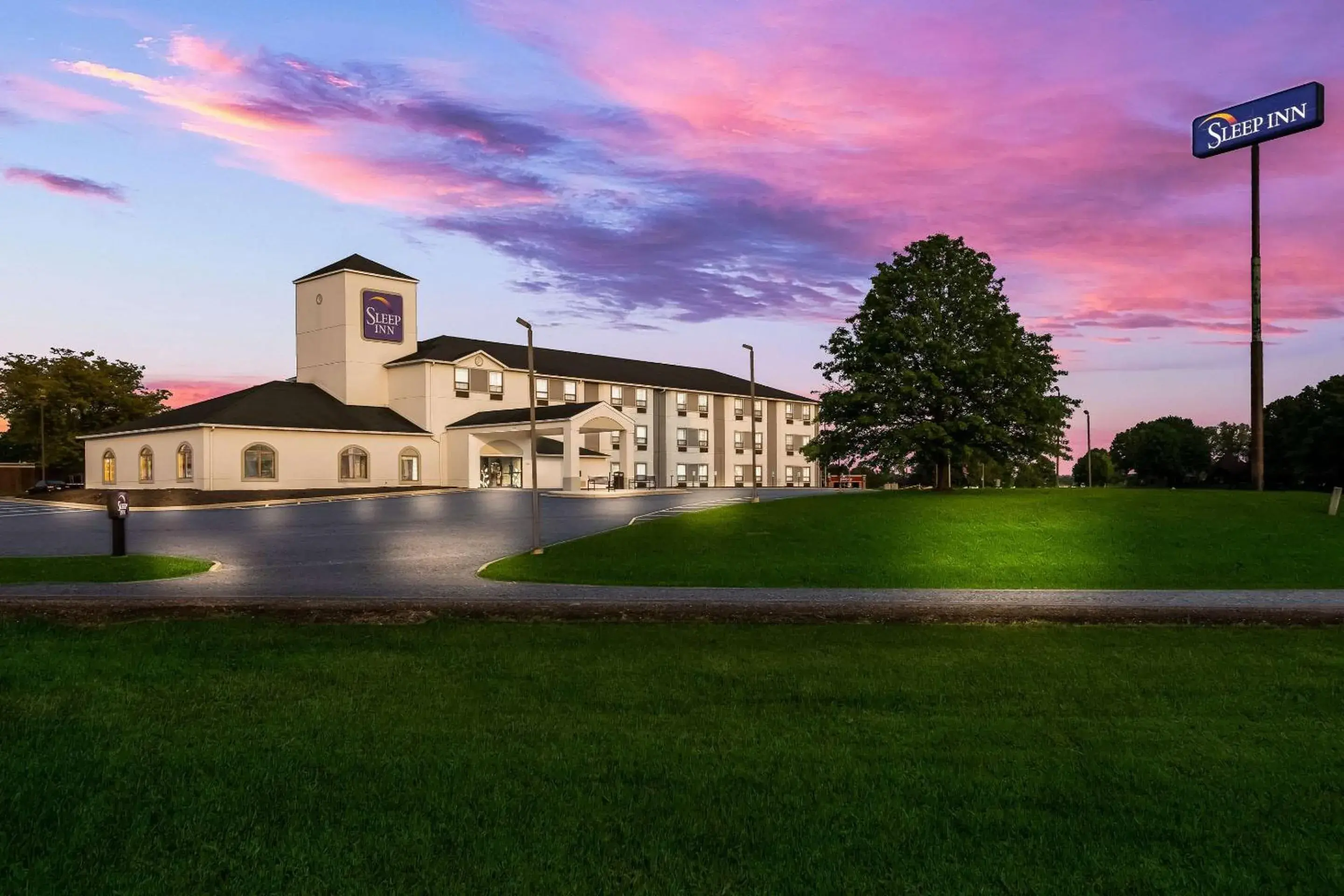 Property building in Sleep Inn Property building in Sleep Inn