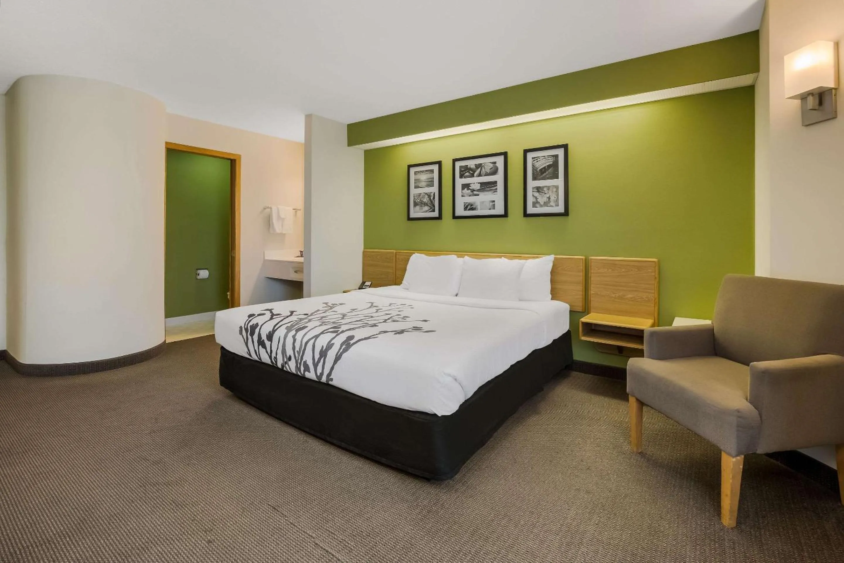 Bedroom, Bed in Sleep Inn