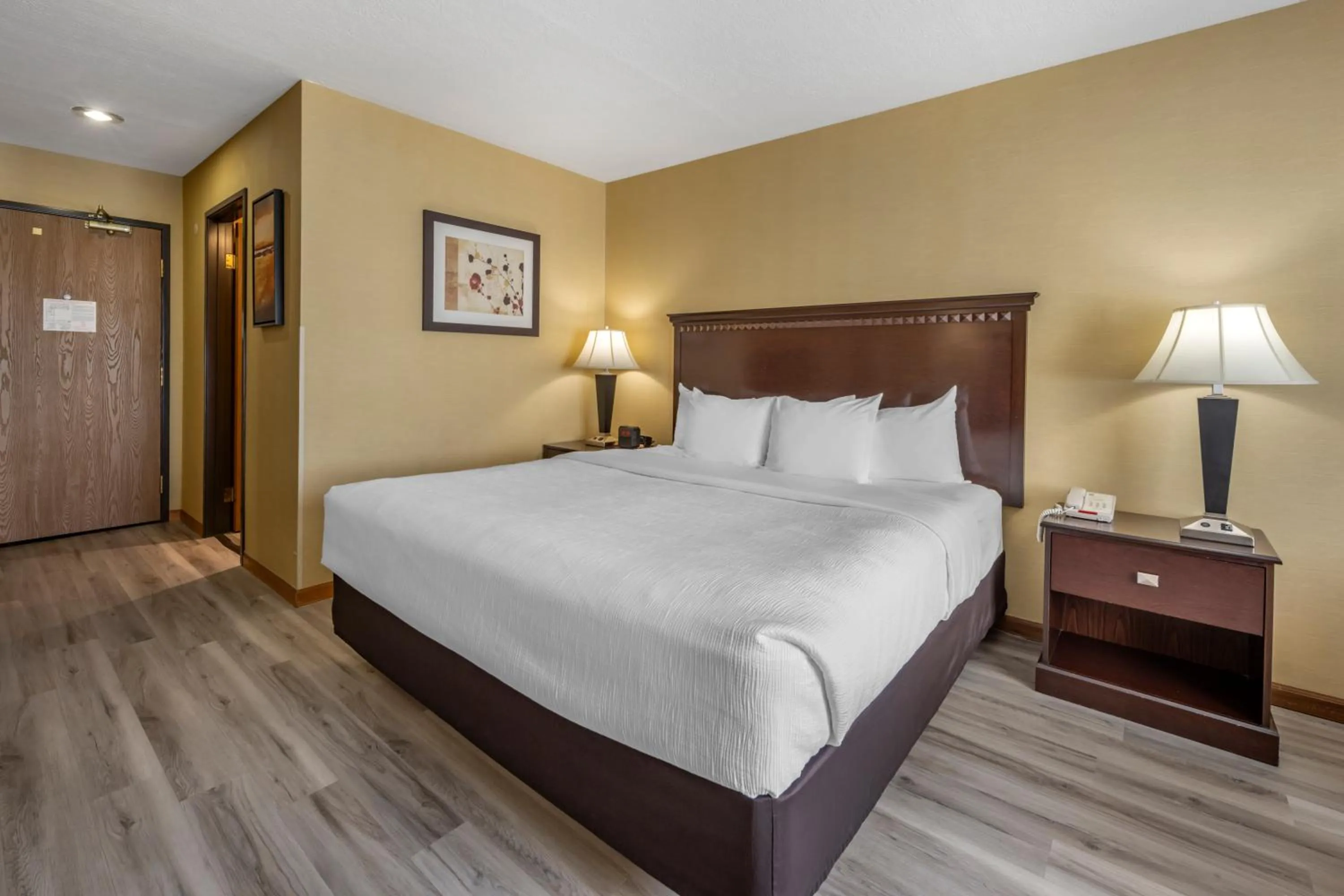 Bedroom, Bed in Quality Inn Greenville North