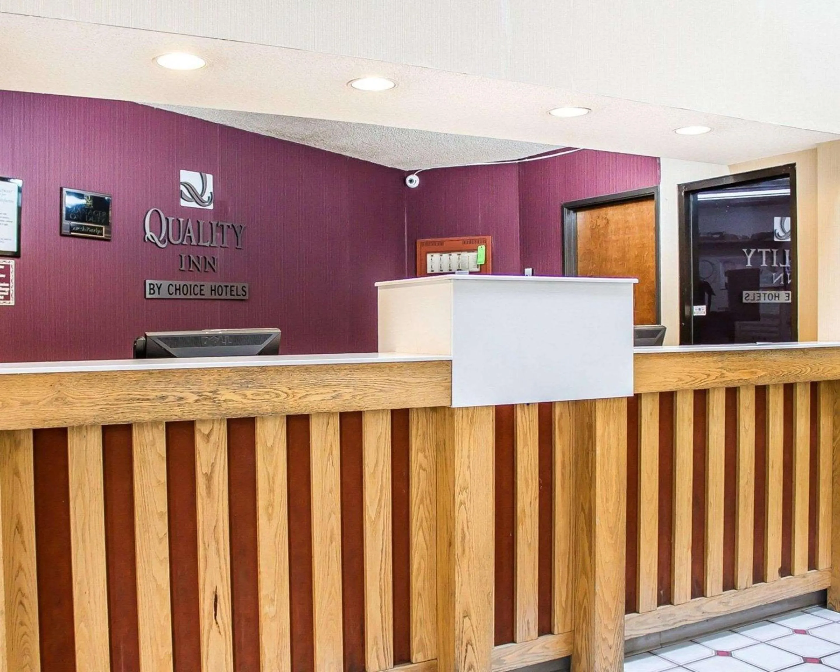 Lobby or reception in Quality Inn Elyria