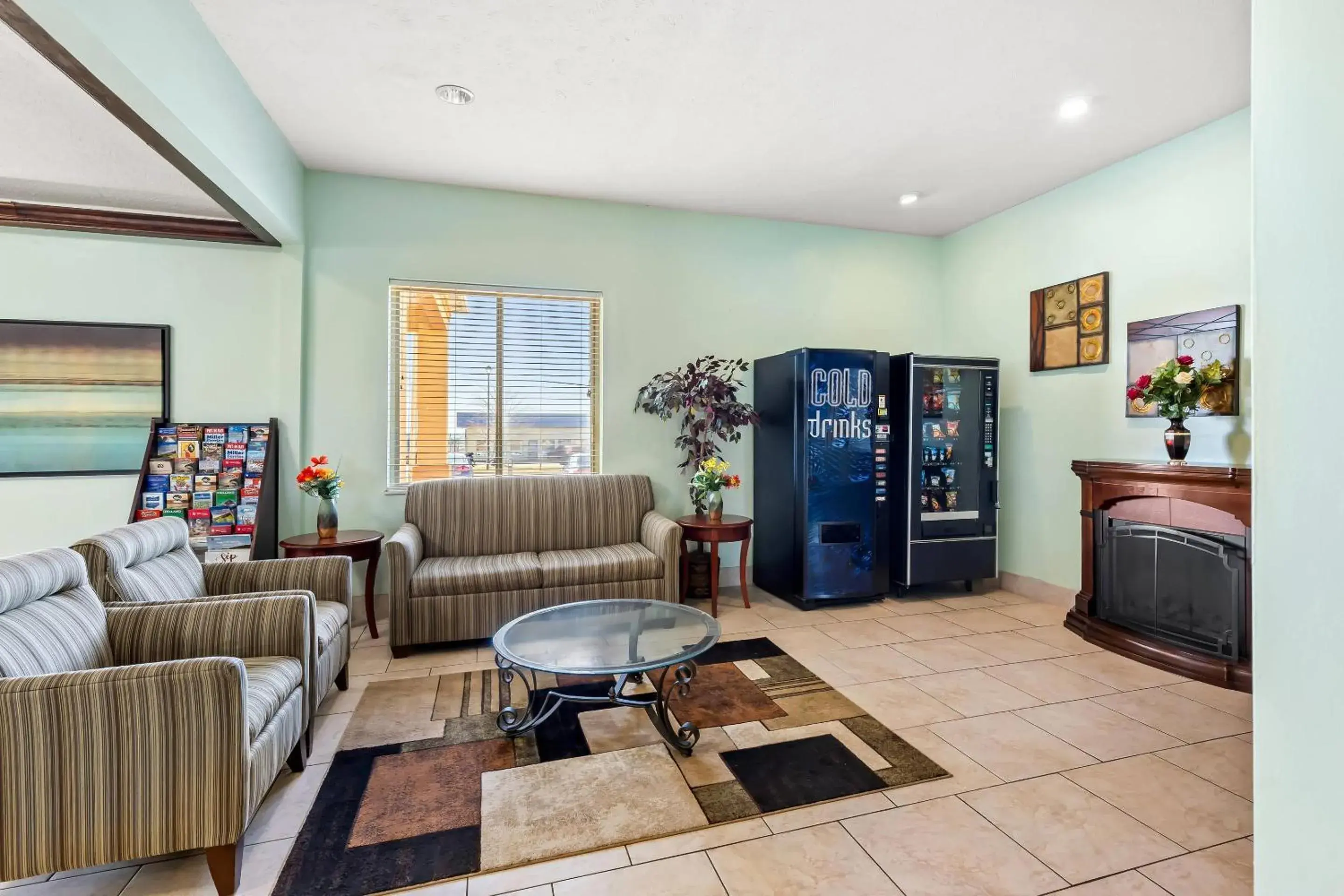 Lobby or reception in Quality Inn & Suites Seville Lobby or reception in Quality Inn & Suites Seville