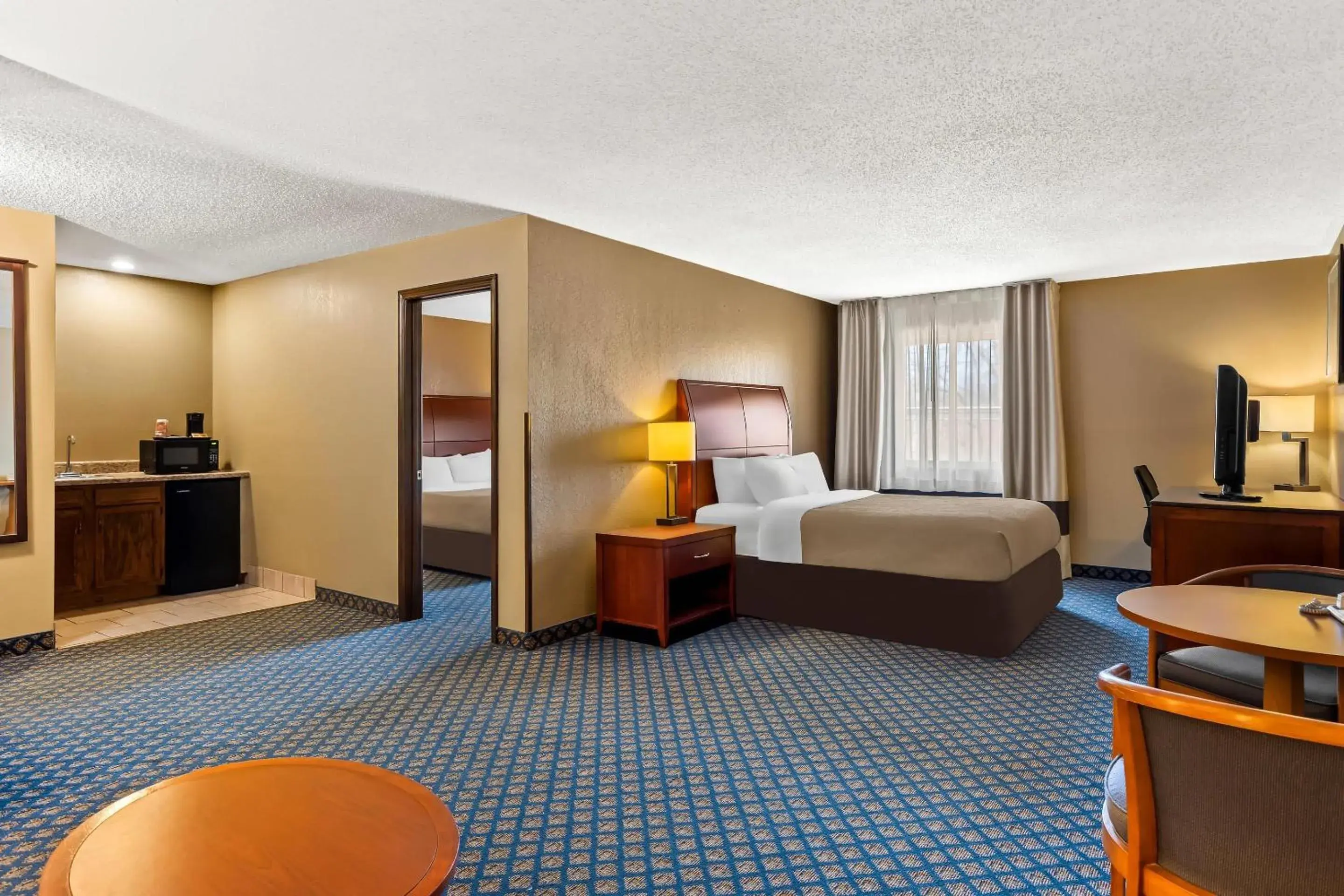 Bedroom, Bed in Quality Inn & Suites Bedroom, Bed in Quality Inn & Suites