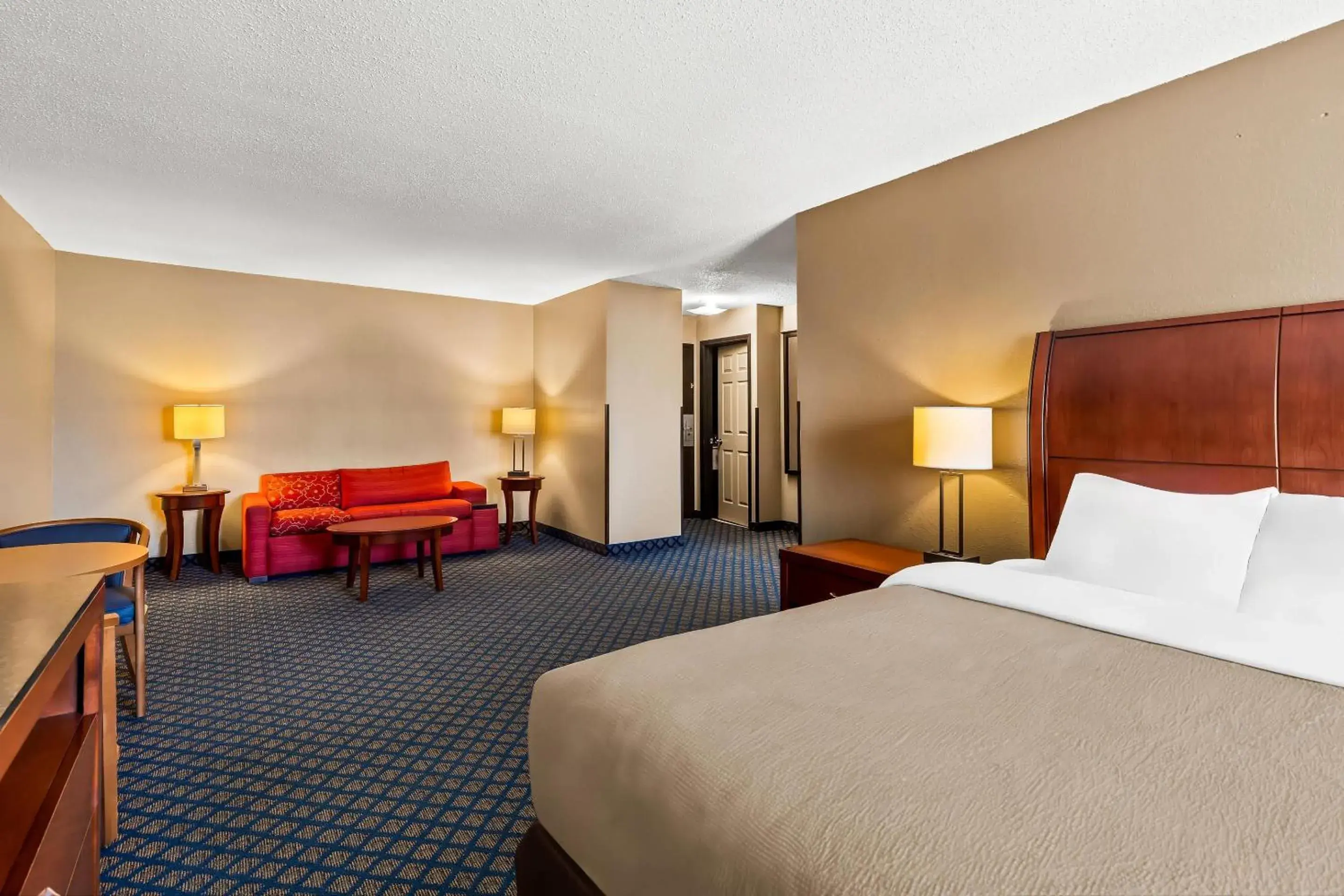Bedroom, Bed in Quality Inn & Suites Bedroom, Bed in Quality Inn & Suites
