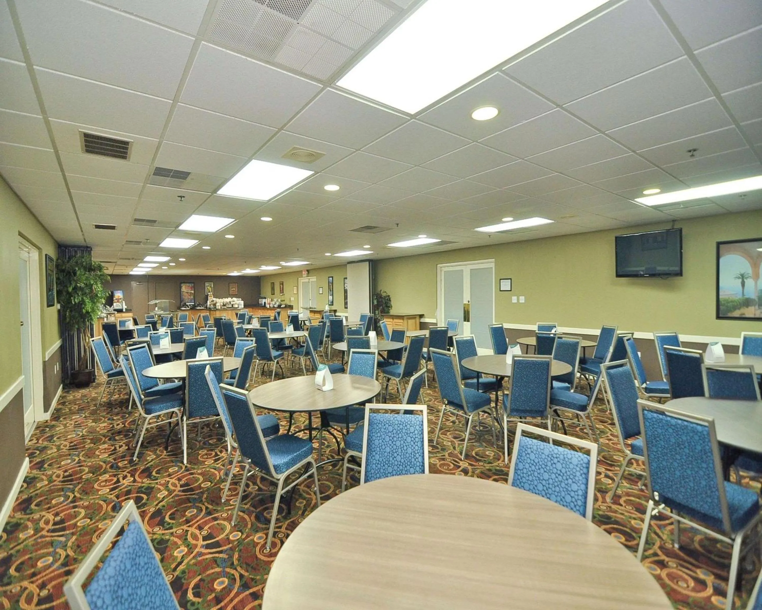 Restaurant/places to eat in Comfort Inn Sandusky