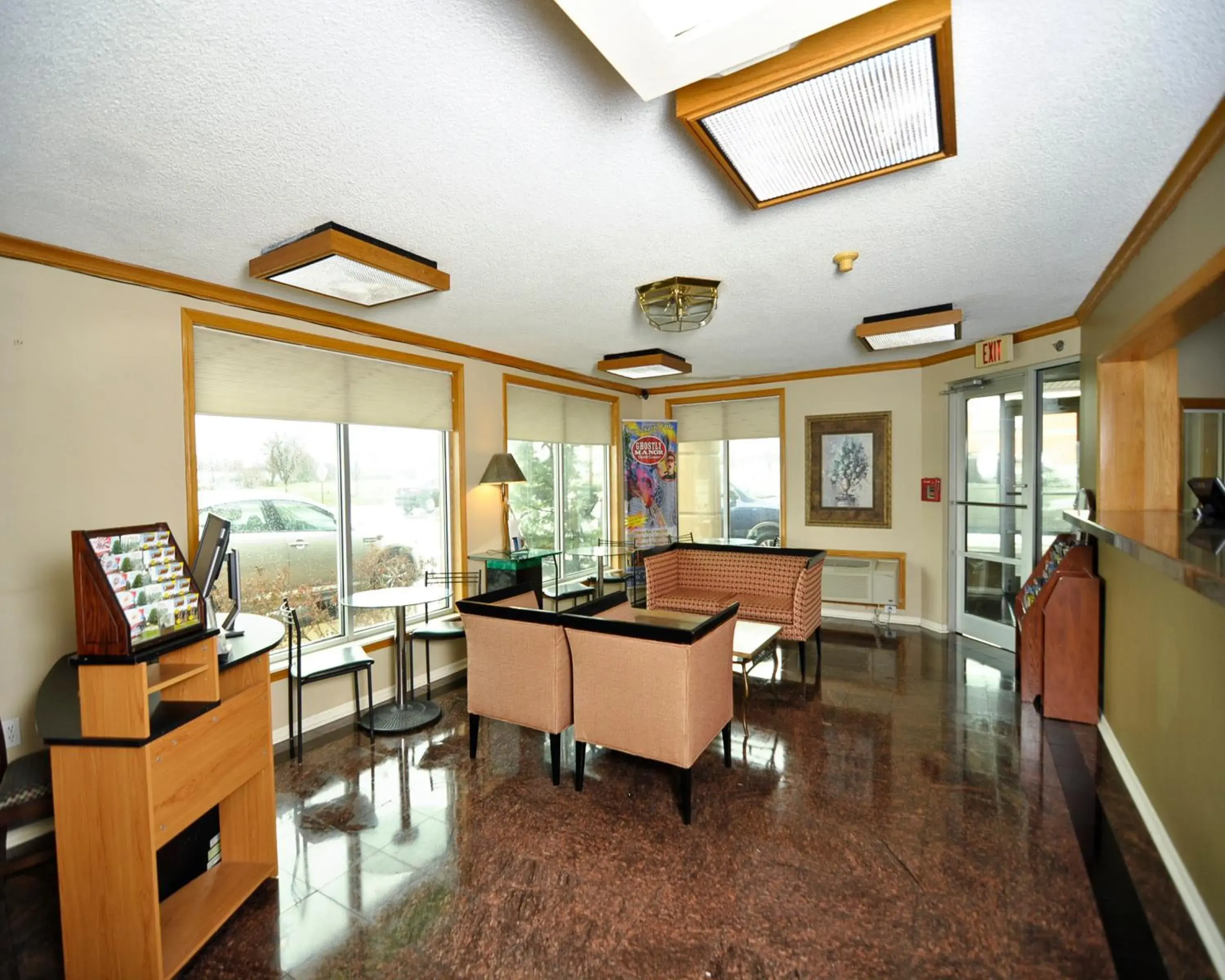 Lobby or reception in Baymont by Wyndham Sandusky Lobby or reception in Baymont by Wyndham Sandusky